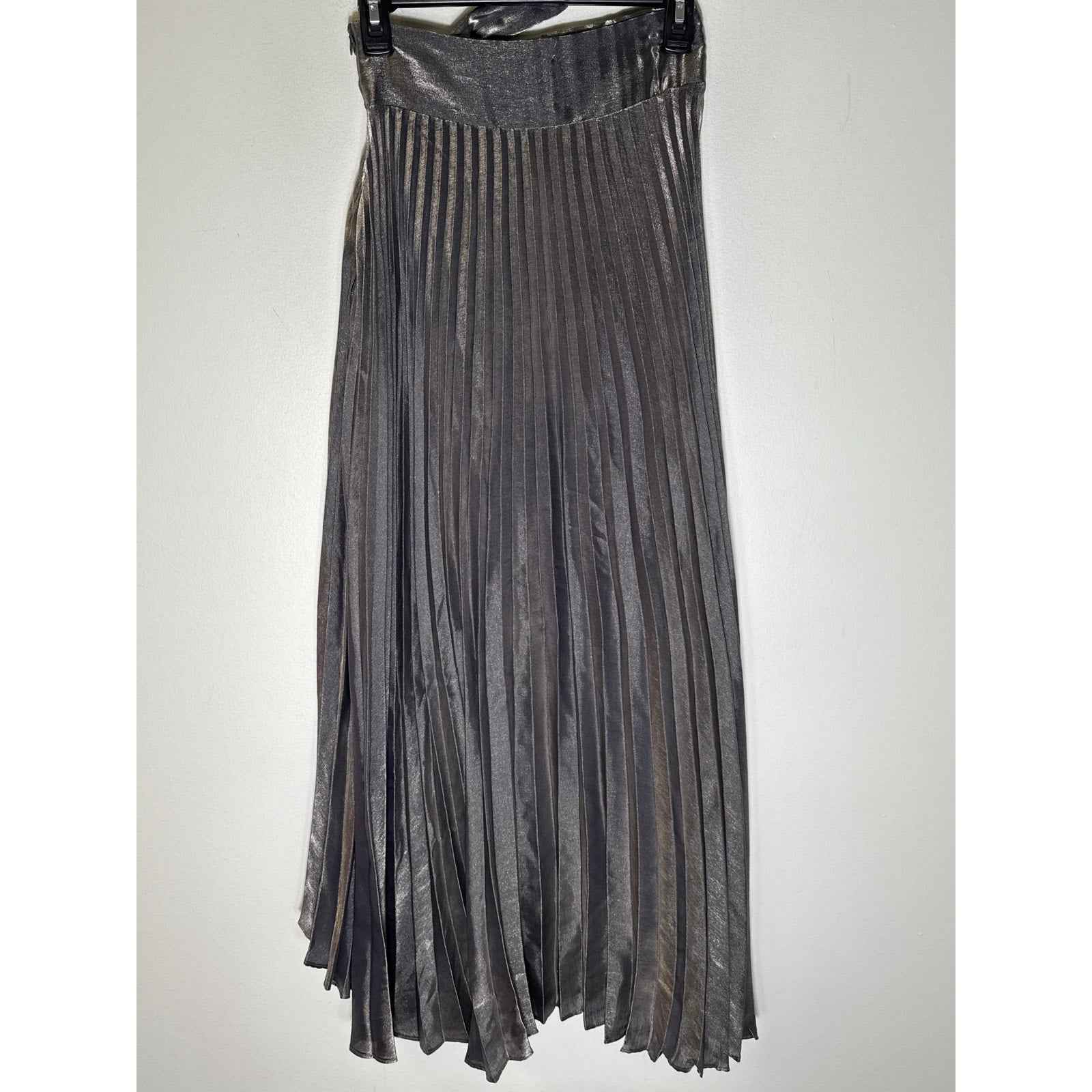 DO + BE Metallic Silver Long Pleated Wrap Skirt Sz S