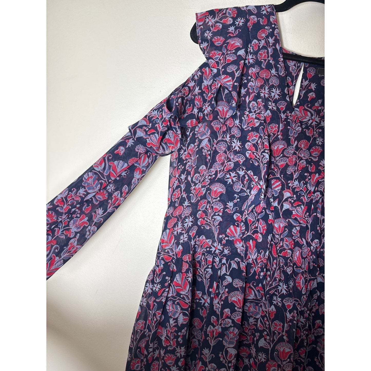 BCBG Navy and Red Cold Shoulder Long Sleeve Chiffon Mini Dresss Sz S