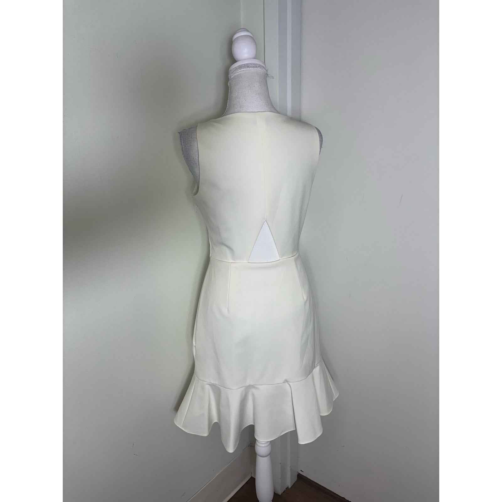 Rebecca Minkoff Off White Flutter Hem Dress Sz 2