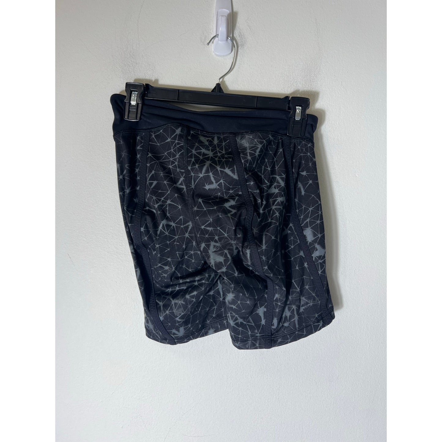 Lululemon Black Gray Printed Biker or Athletic Shorts Sz 8