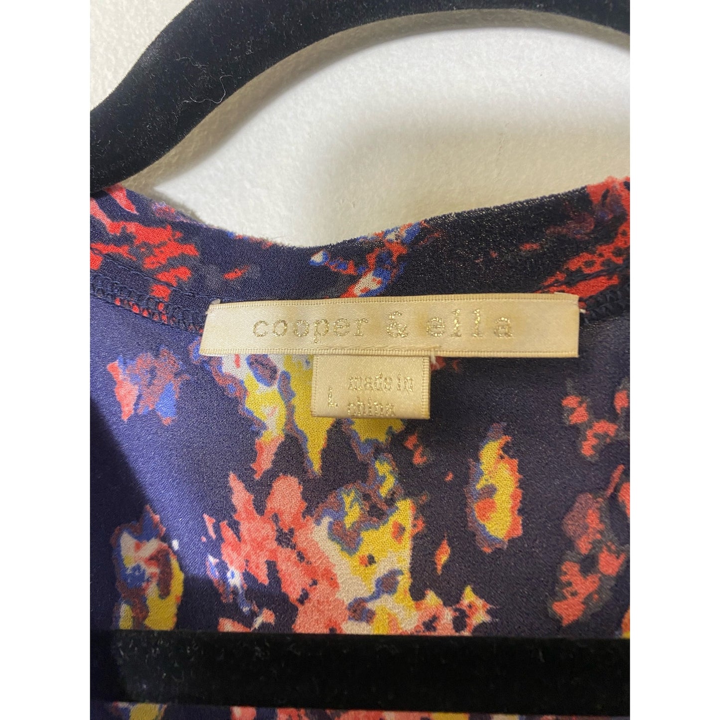 Cooper and Ella Multicolor V-Neck Long Sleeve Sz L