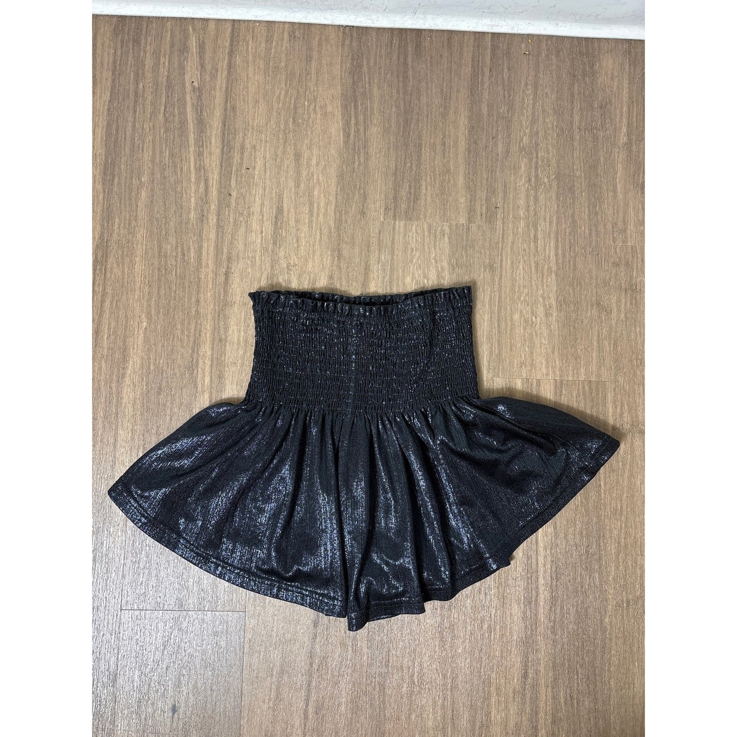 Girls Molly Bracken Black Shimmery Smocked Waist Skort Sz 10Y
