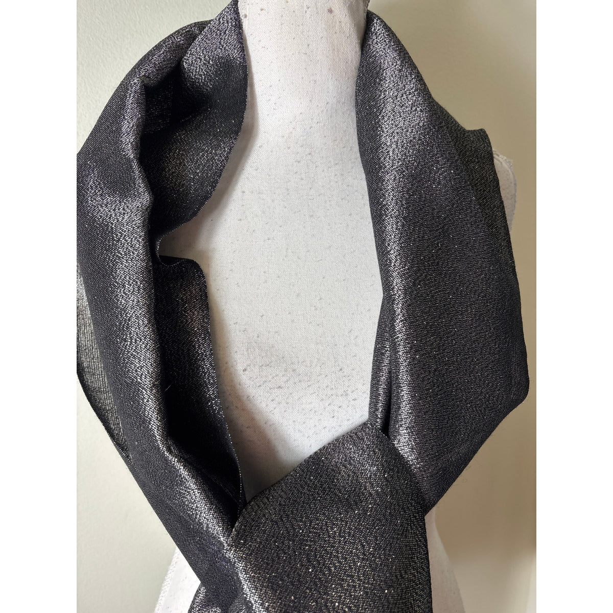 Worth New York Black and Silver Metallic Shawl Sz OS
