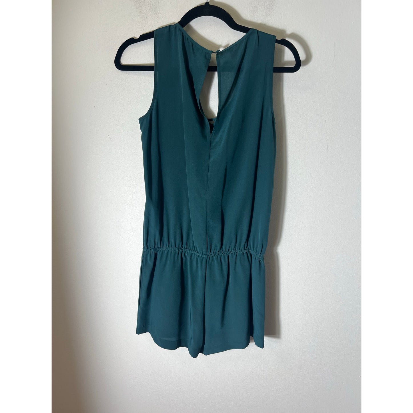 BCBG Maxazria Green Sleeveless Shorts Romper Sz XXS