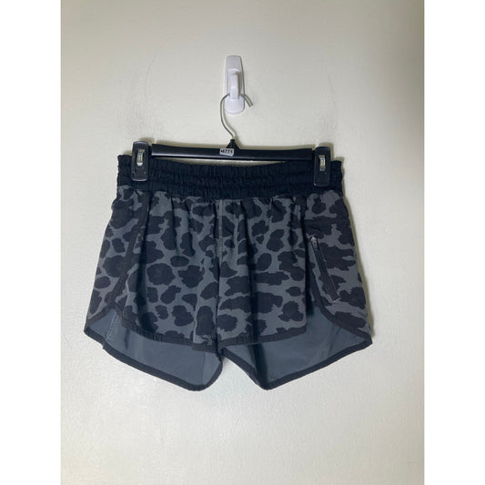 Lululemon Gray and Black Print Athletic Shorts Sz 6