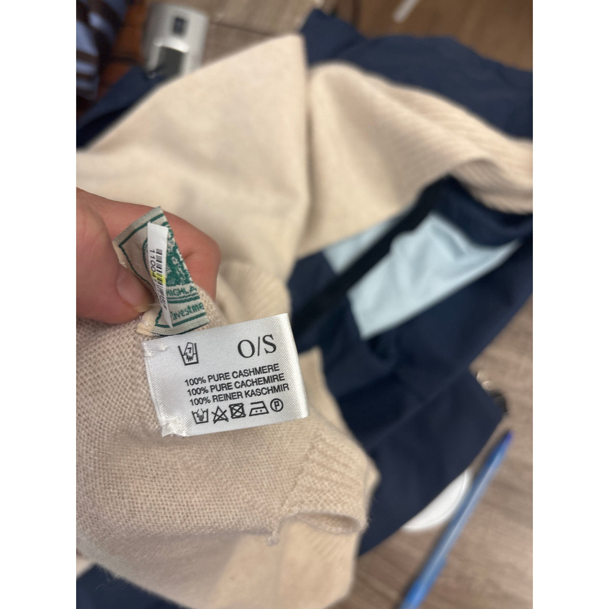 Highlands NC Cream Cashmere Oversize Turtuleneck One size