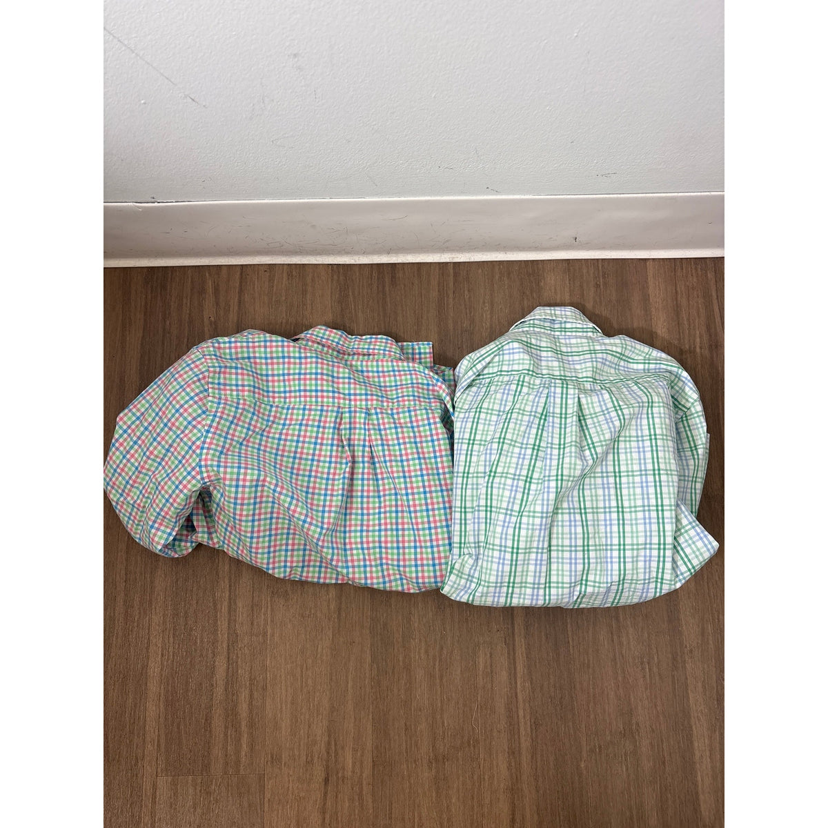 Boys Bundle of 2 Vineyard Vines Shirts Sz S/M