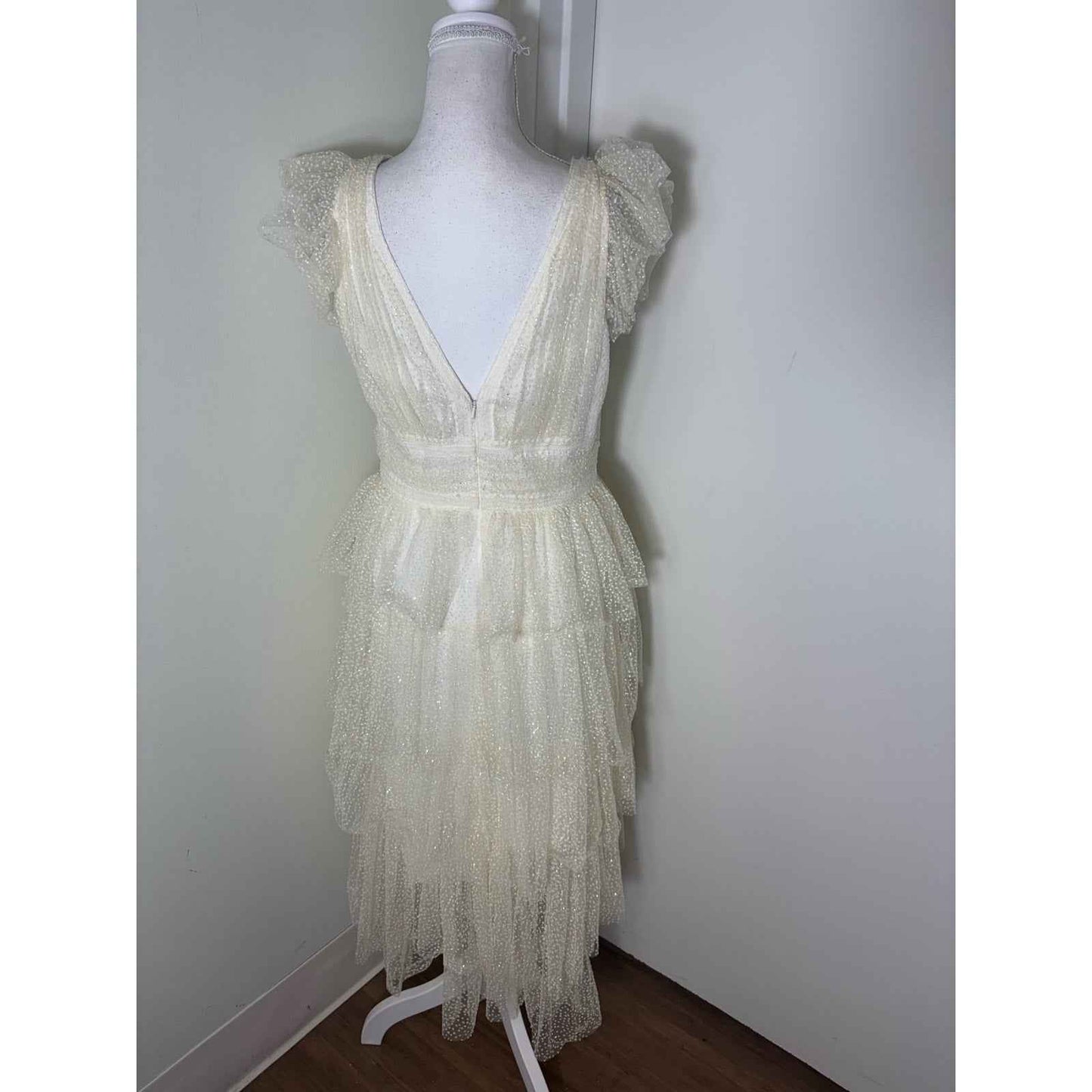 NWT Marchesa Ivory Iredescent Sparkly Ruffle Gown Sz 10