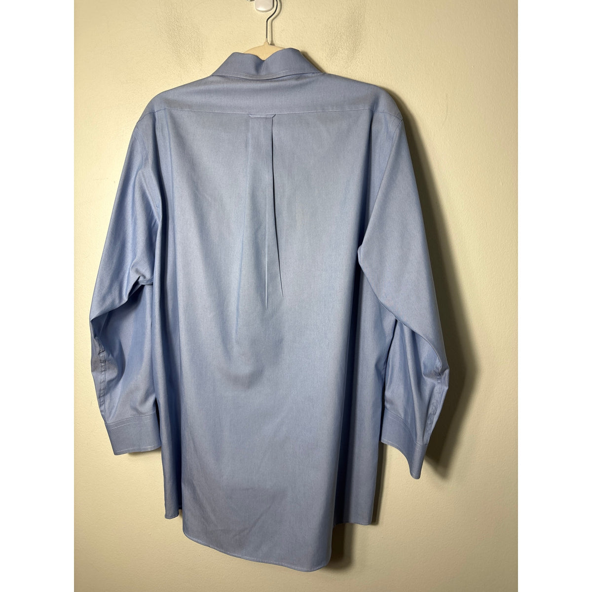 Mens Roundtree & York Blue Wrinkle Resistant Button Up Shirt Sz 16/32