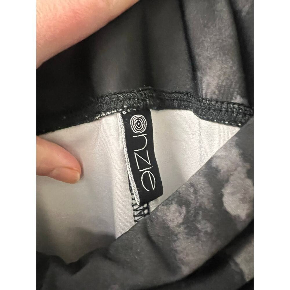 Onzie Galaxy Print Leggings Size Large