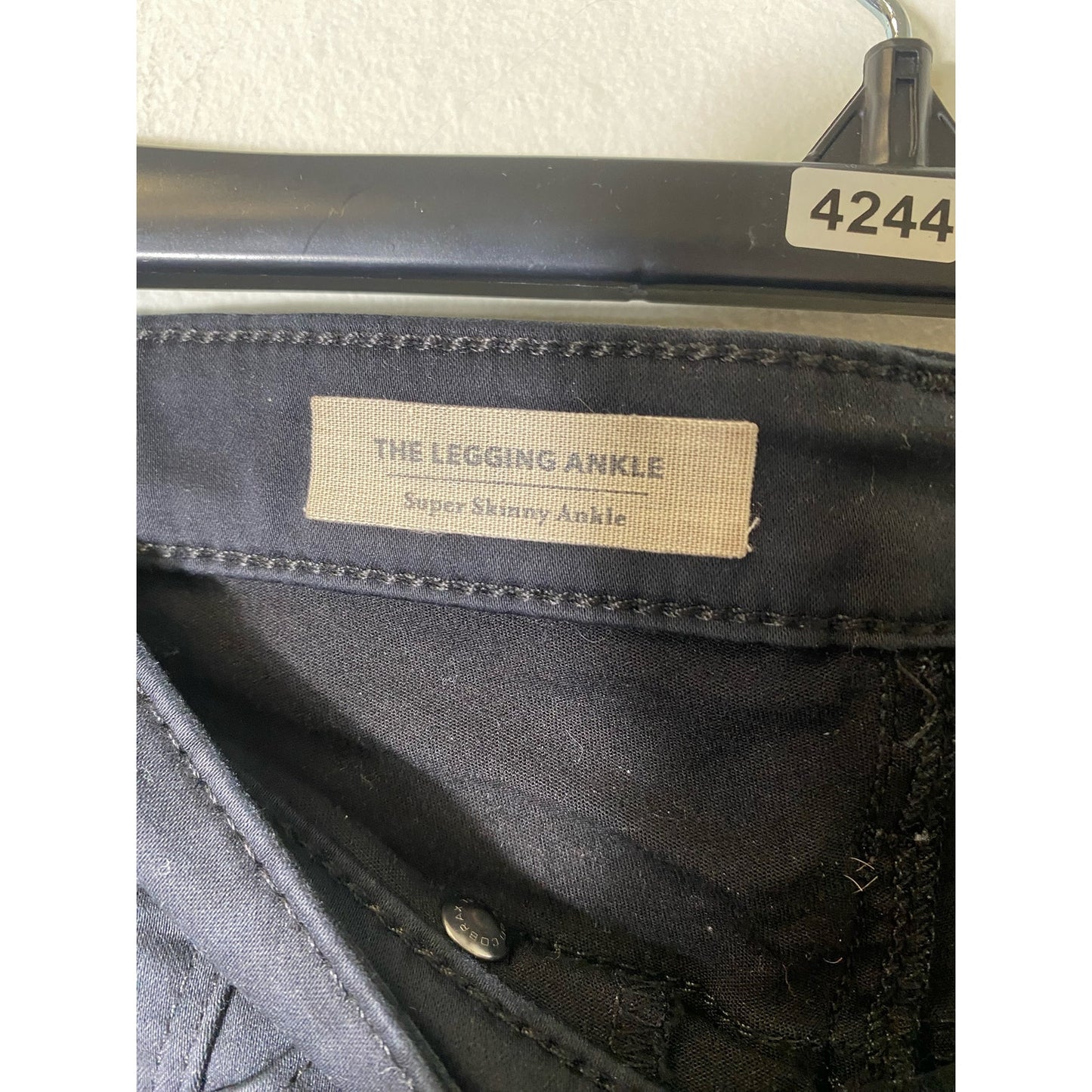Adriano Goldschmied Black Ankle Jegging size 26R