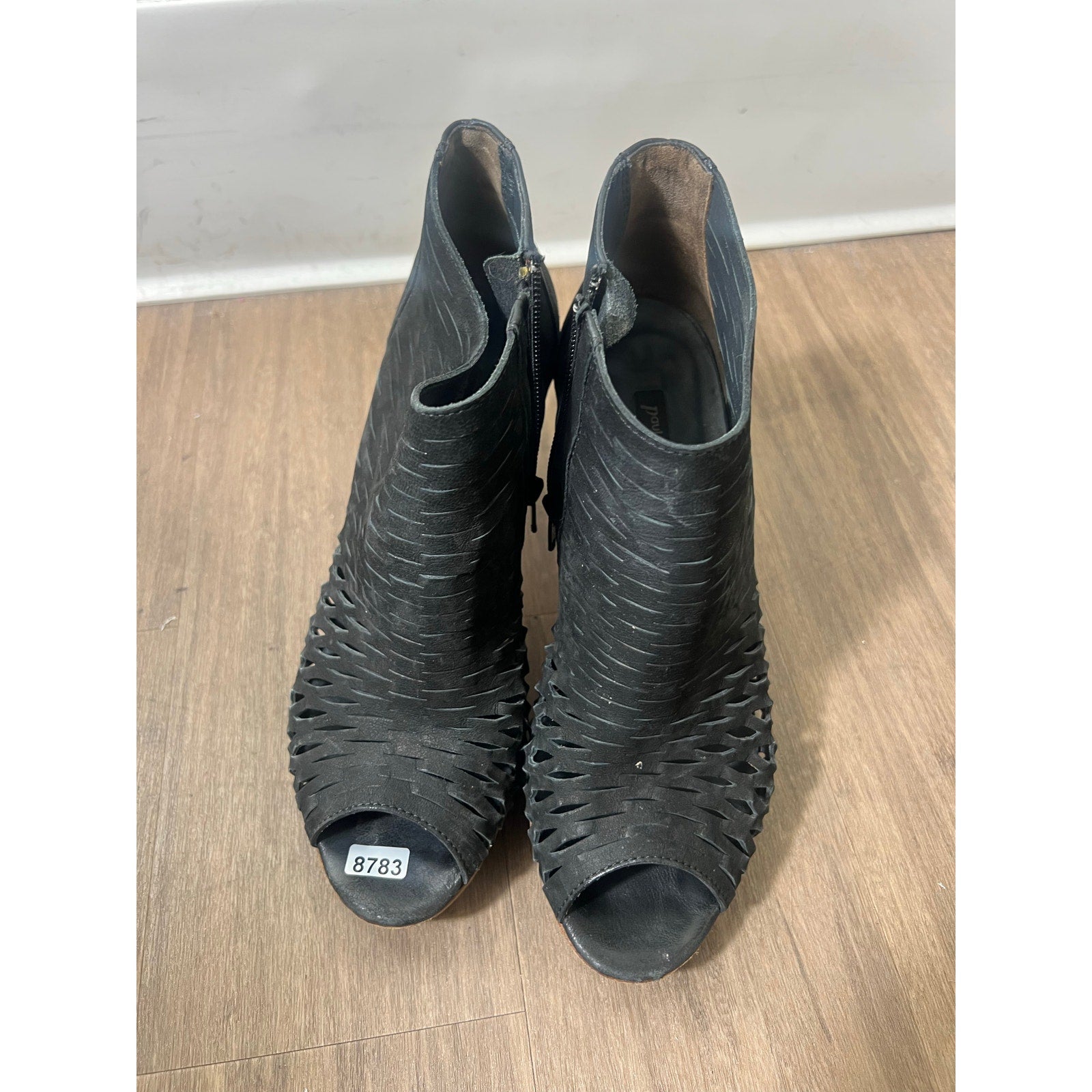 Cleere Closet | New & Used Designer Clothing, Shoes, Bags & Jewelry for All