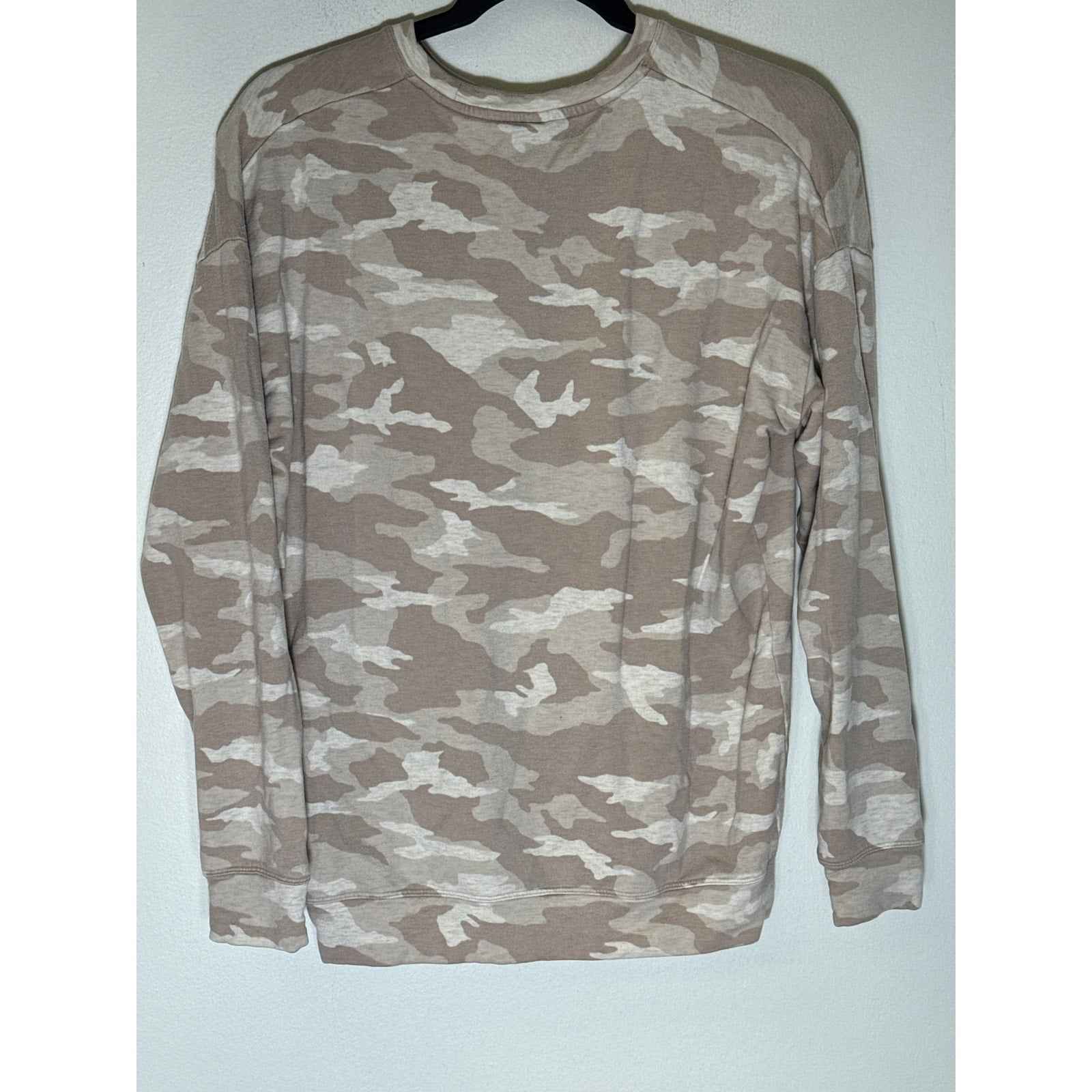 Athleta Tan Camo Long Sleeve Sweatshirt Sz XS