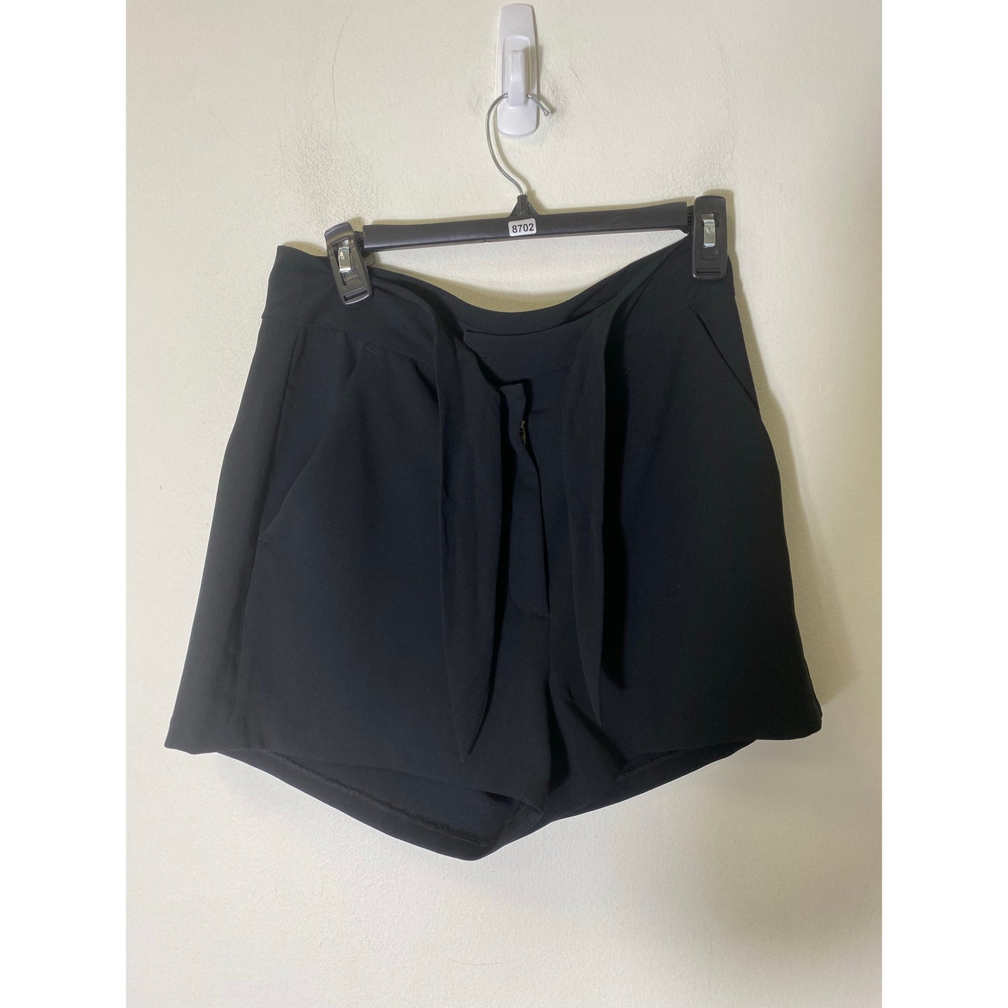 ALC Black Shorts W Tie Belt Sz 4