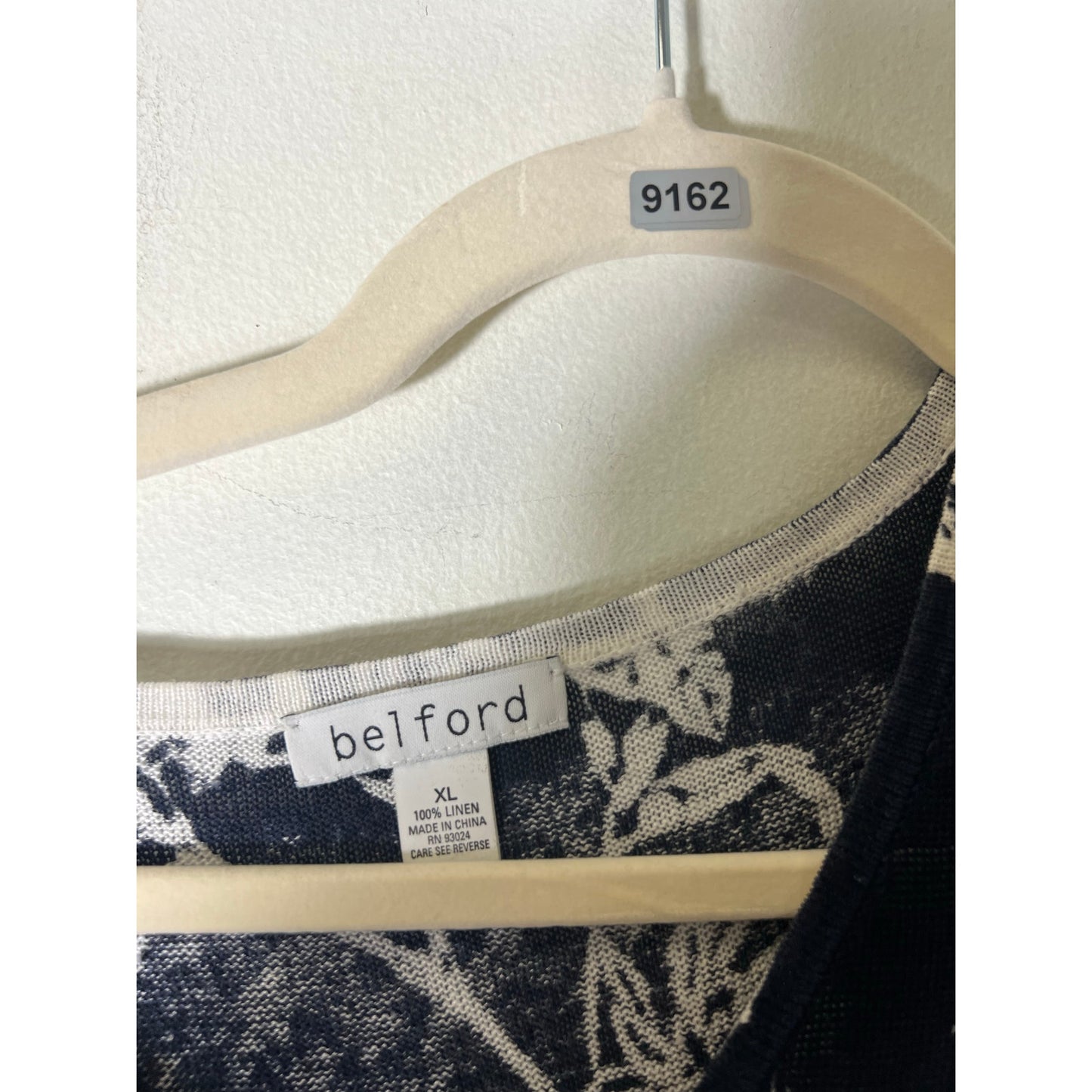 Belford Navy And White Floral Light Weight Sweater Sz XL