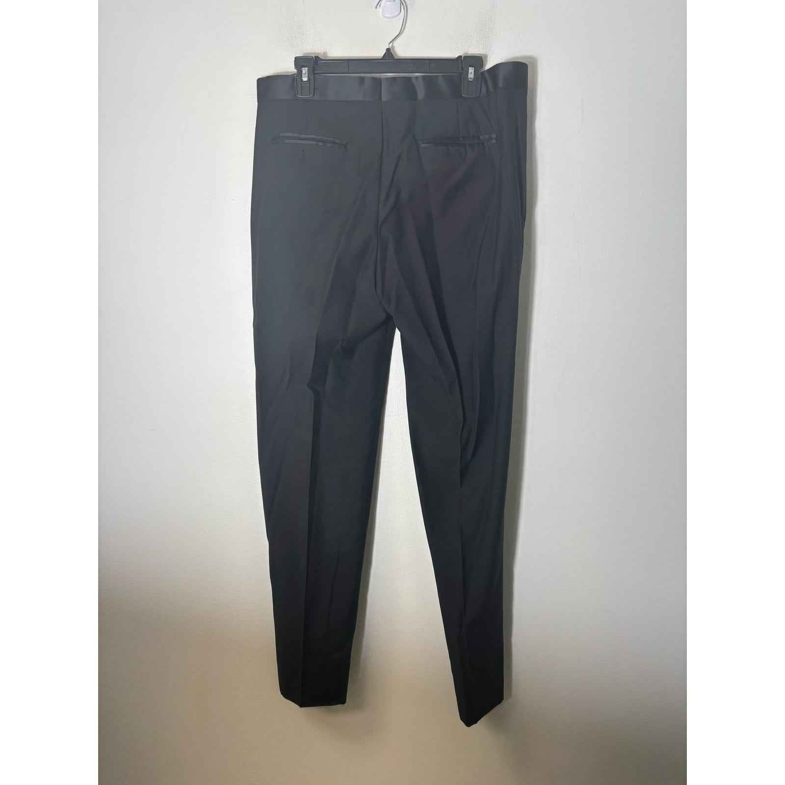 Jos A Bank Mens Tuxedo Jacket Sz 44 and Pants Sz 42x36