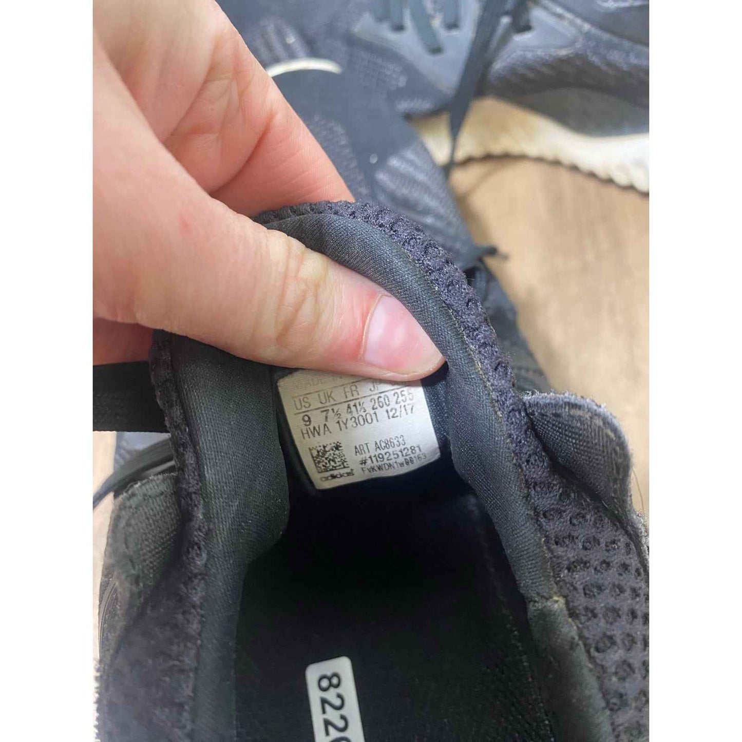 Continental Womens Black Tennis Shoes. Sz 9