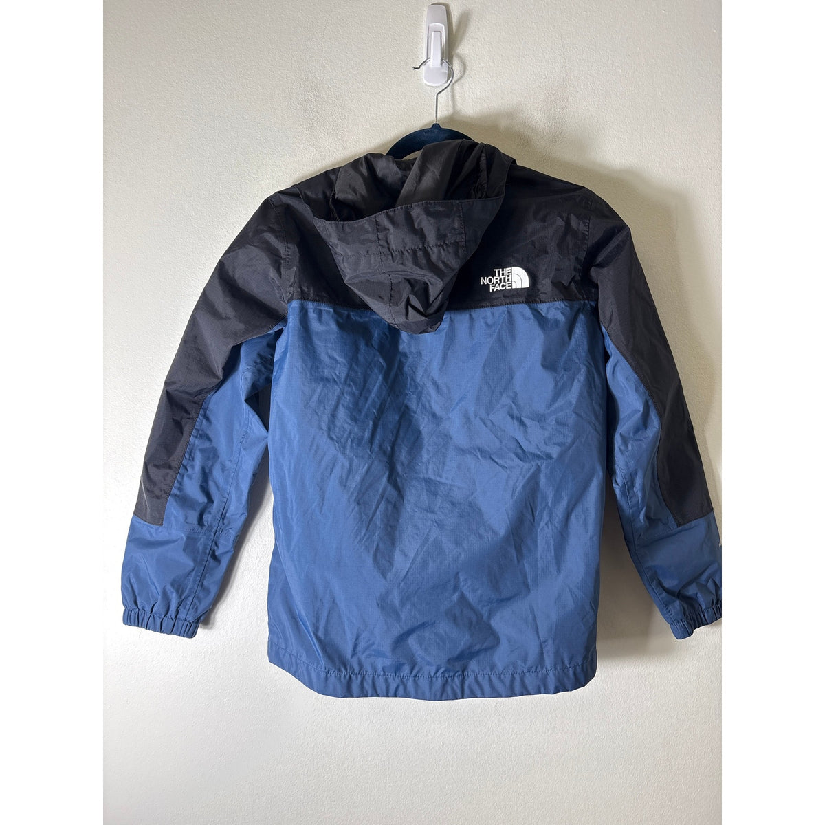 Boys North Face Navy and Black Rain Jacket Sz L