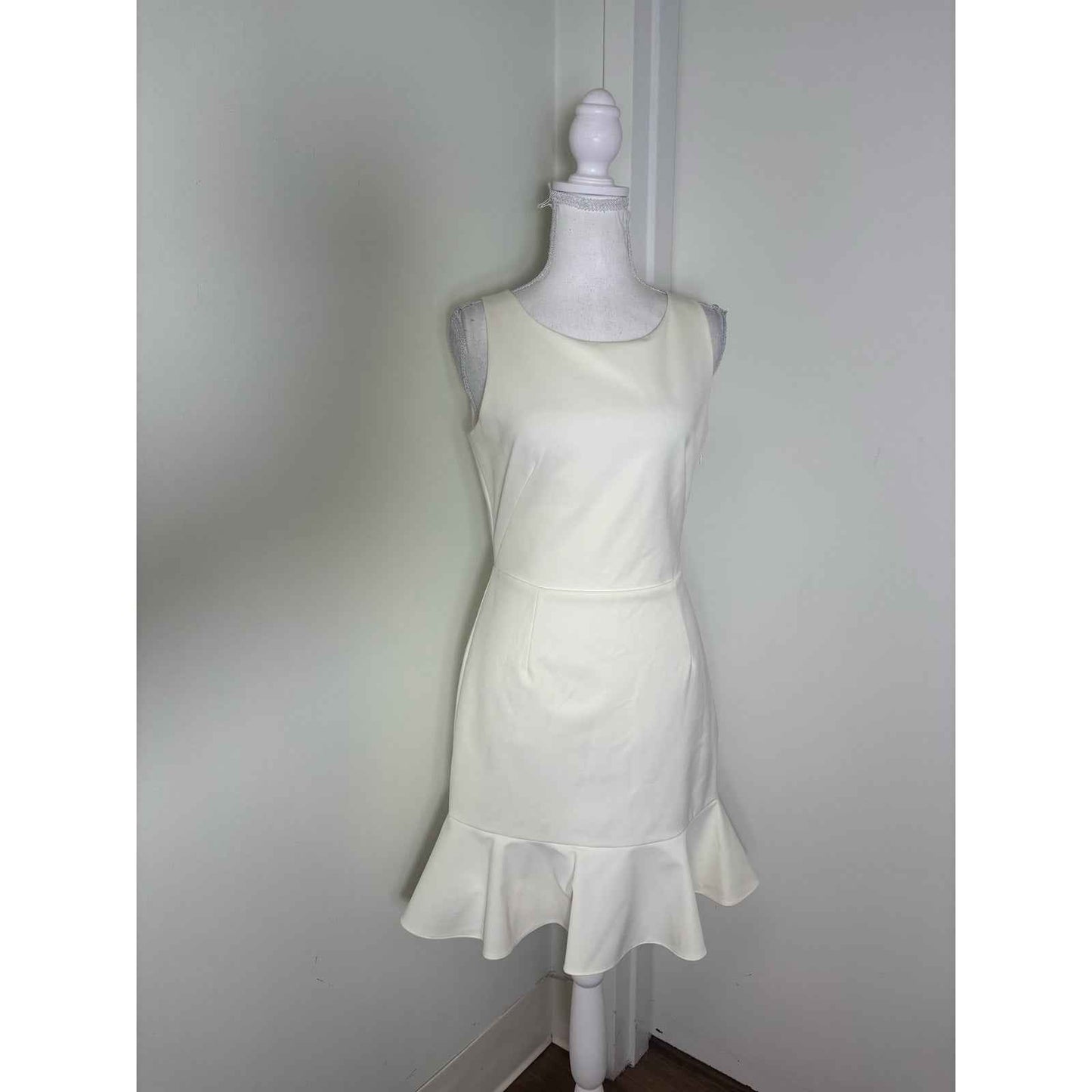 Rebecca Minkoff Off White Flutter Hem Dress Sz 2