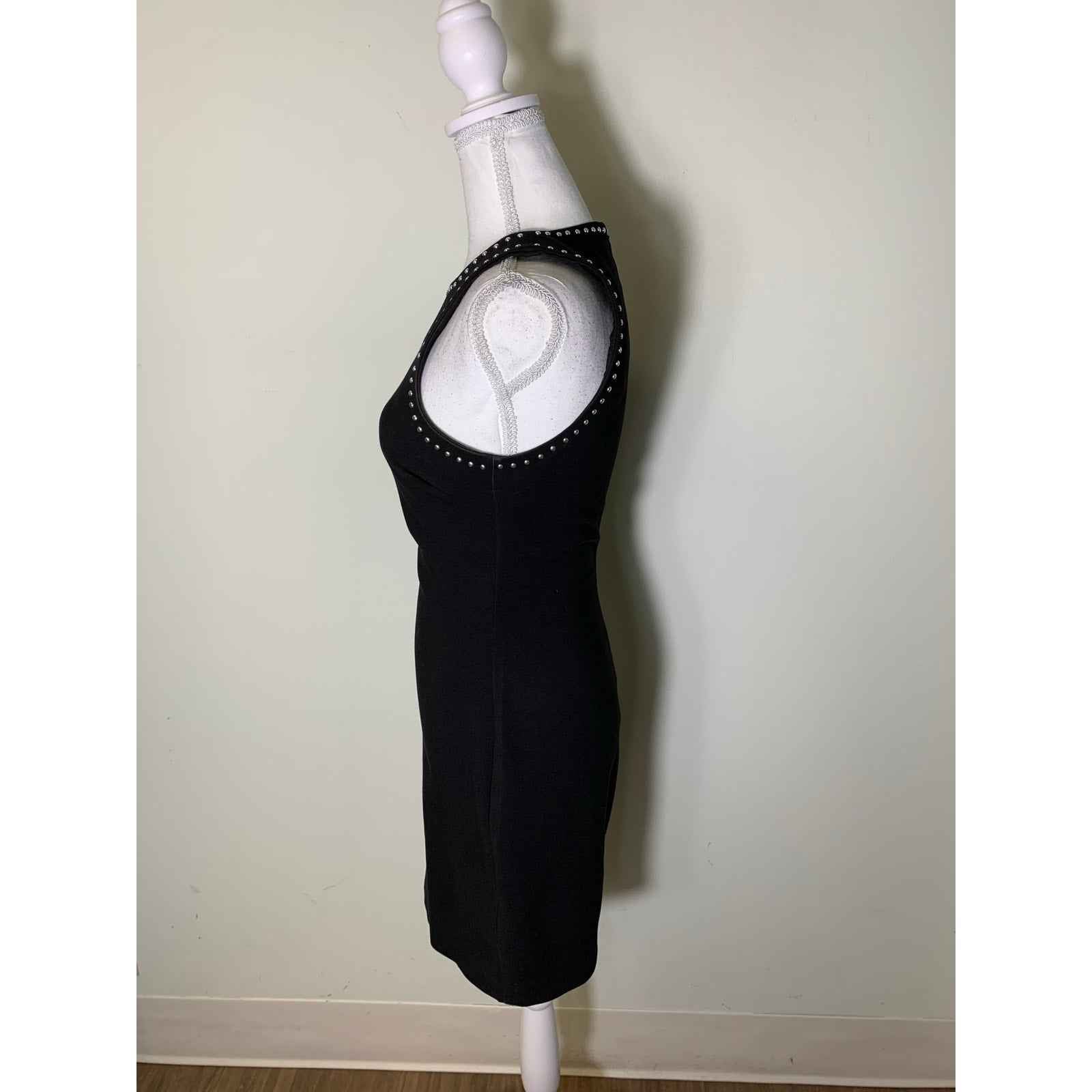 Likely Black Sleeveless Crew Neck Knee Length Sheath Dress Sz 4