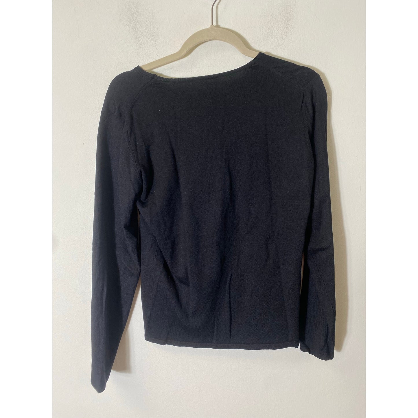 Belford Light Weight Sweater in Black Sz Large