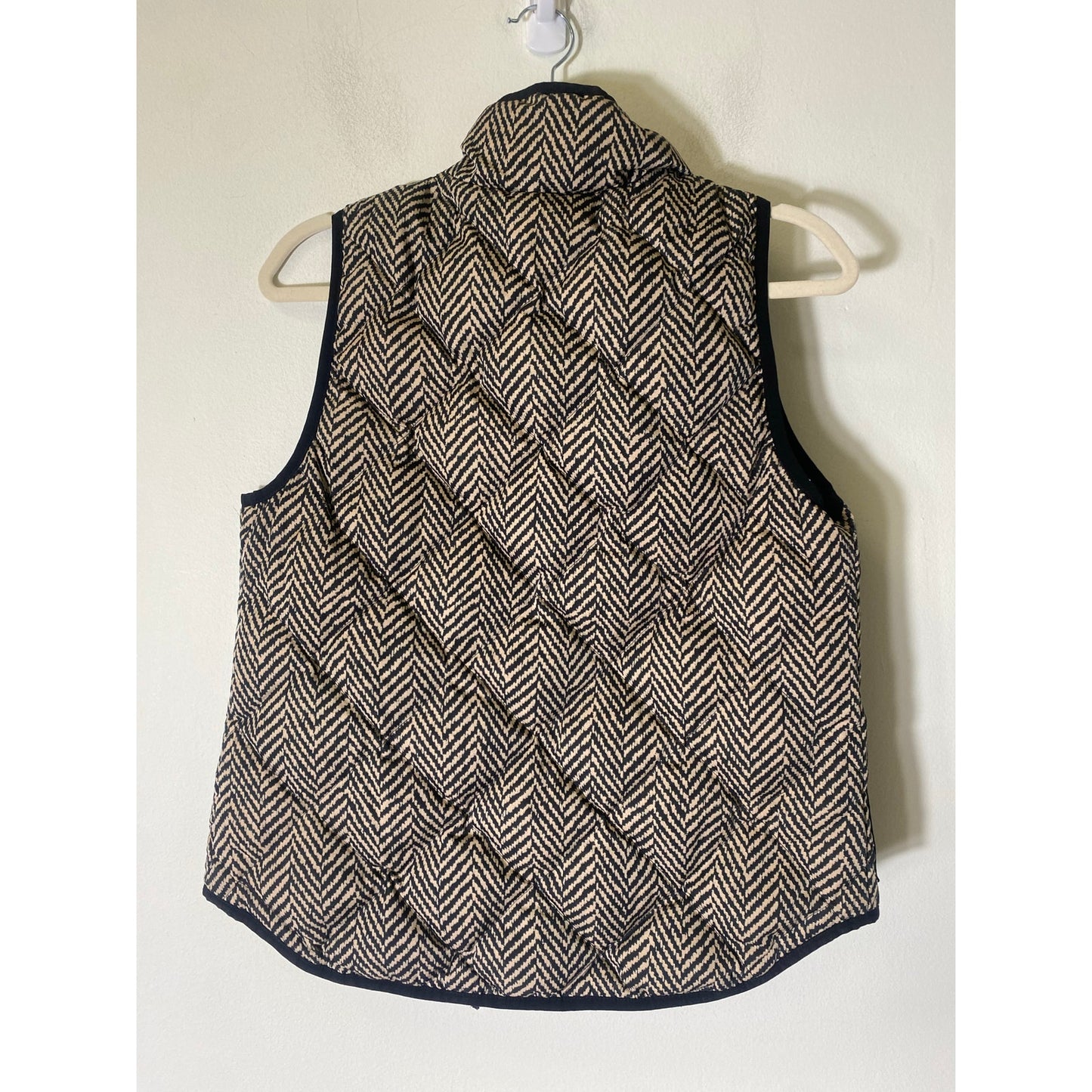 J. Crew Black White Sleeveless Puffer Jacket Sz S
