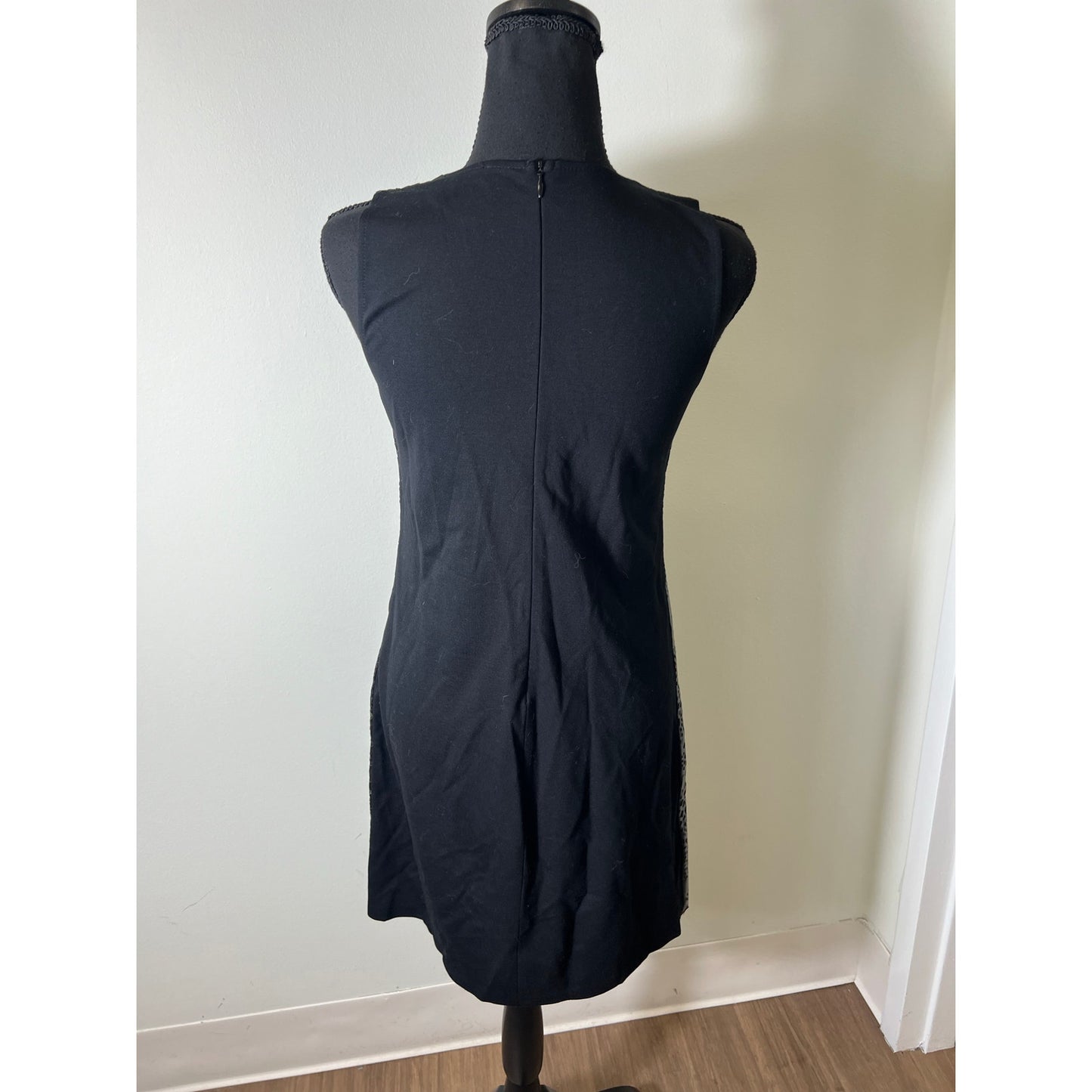 Sax Fifth Avenue Black Sleeveless Knee Length Dress Sz Small