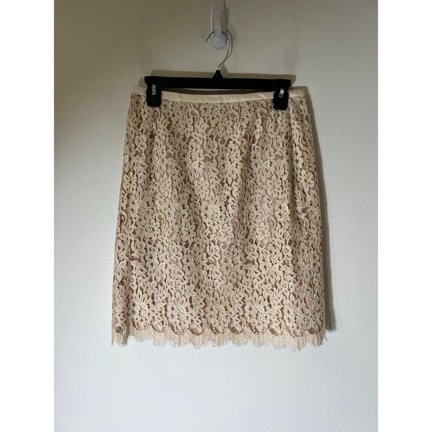 Maggy London Cream Silk Jacket and Lace Skirt Suit Sz 10