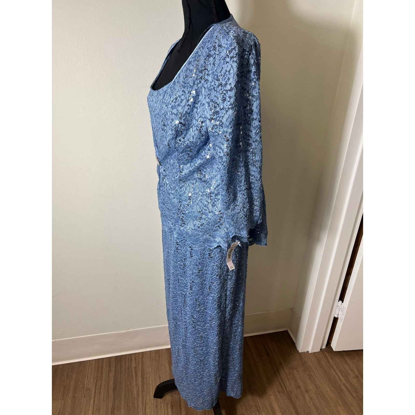 R&M Richards Dusty Blue Lace/sequin form gown and Jacket. NEW Sz 6
