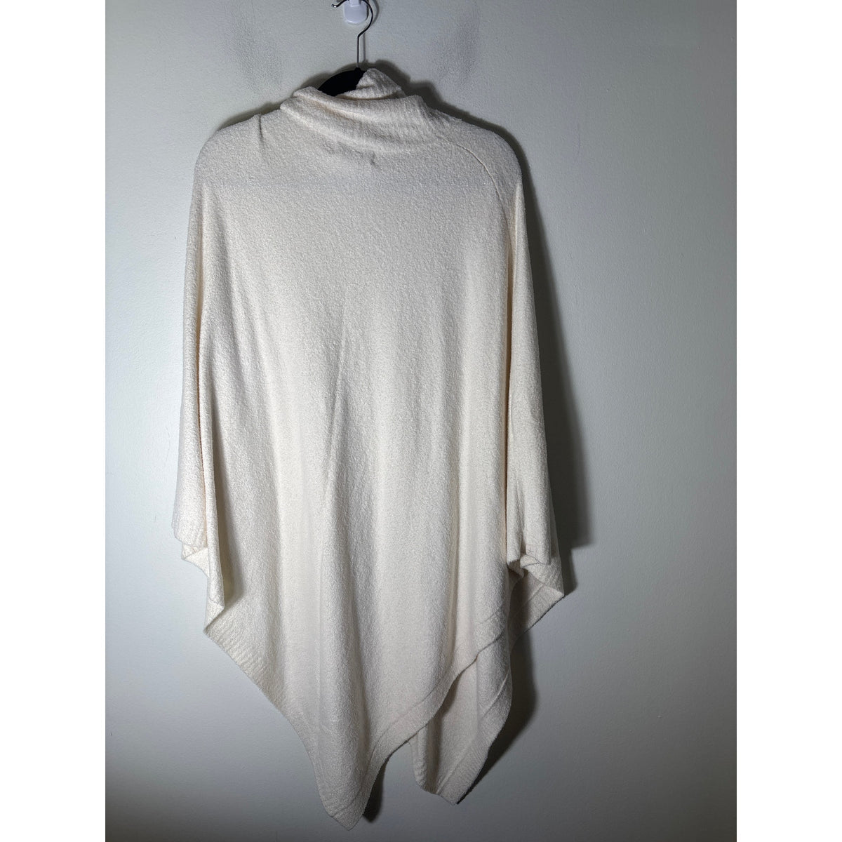 Barefoot Dreams Cozychic Lite Off White Turtleneck Poncho Sz OS
