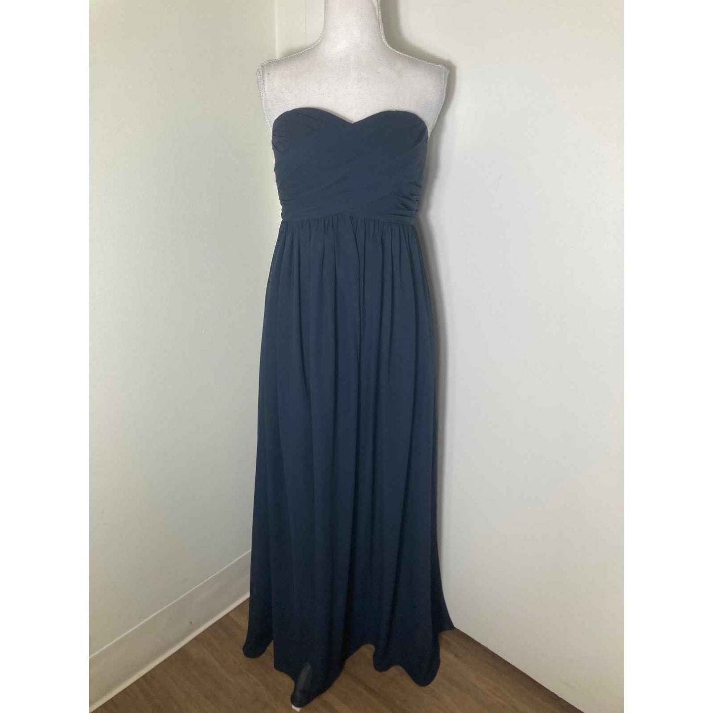 Gorgeous Black Strapless Flowy Floor Length Empire Style Evening Gown Sz 2