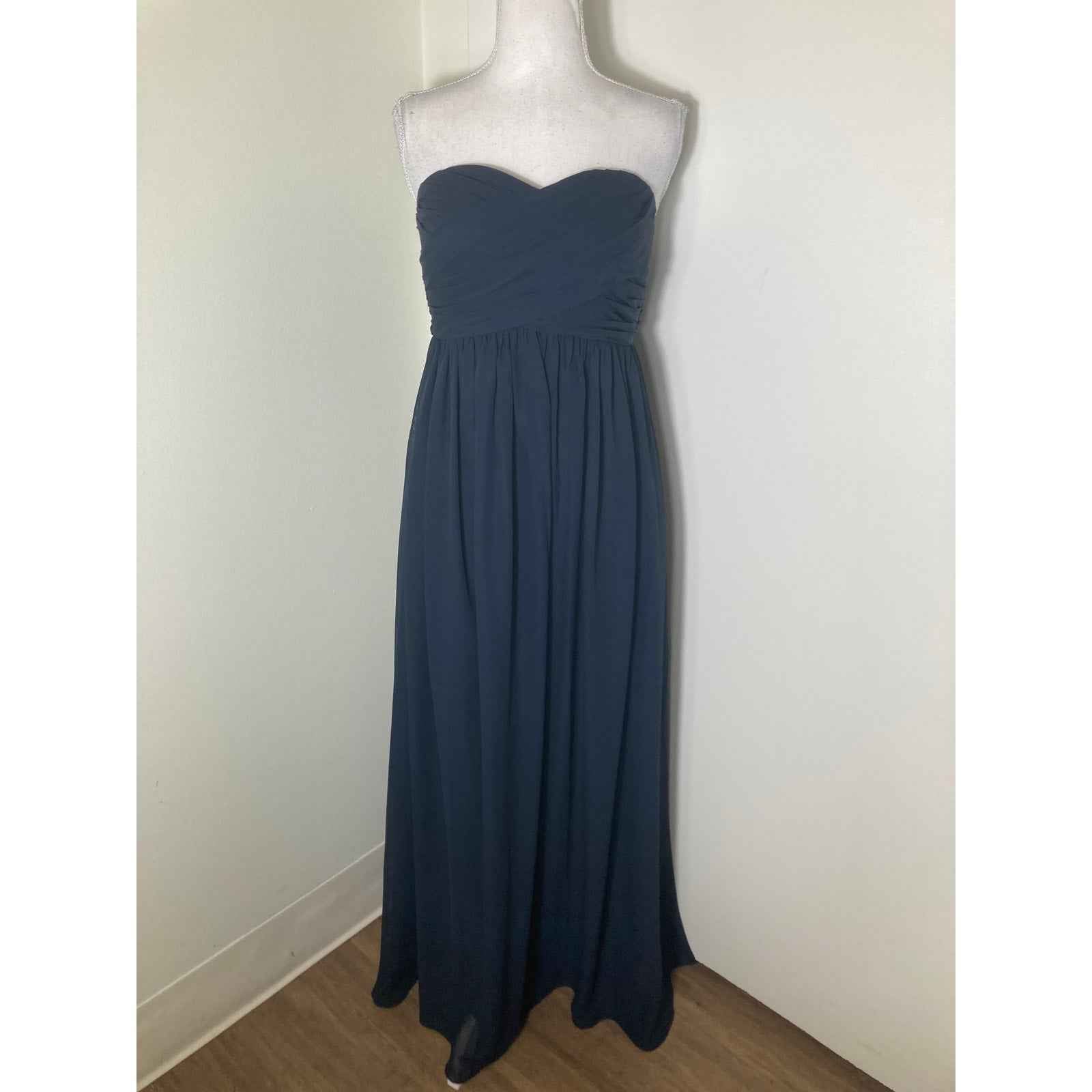 Gorgeous Black Strapless Flowy Floor Length Empire Style Evening Gown Sz 2