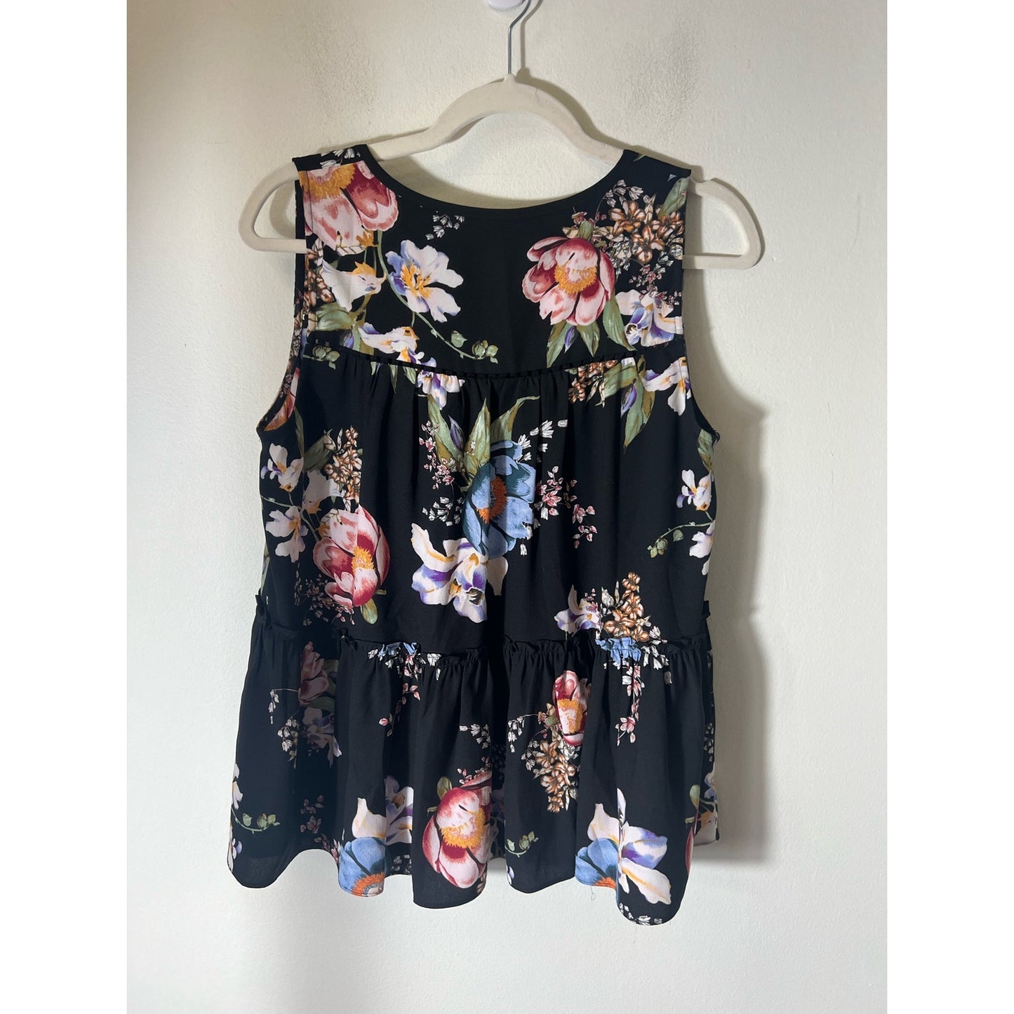 Cooper and Ella Black Floral Sleeveless Blouse Sz M