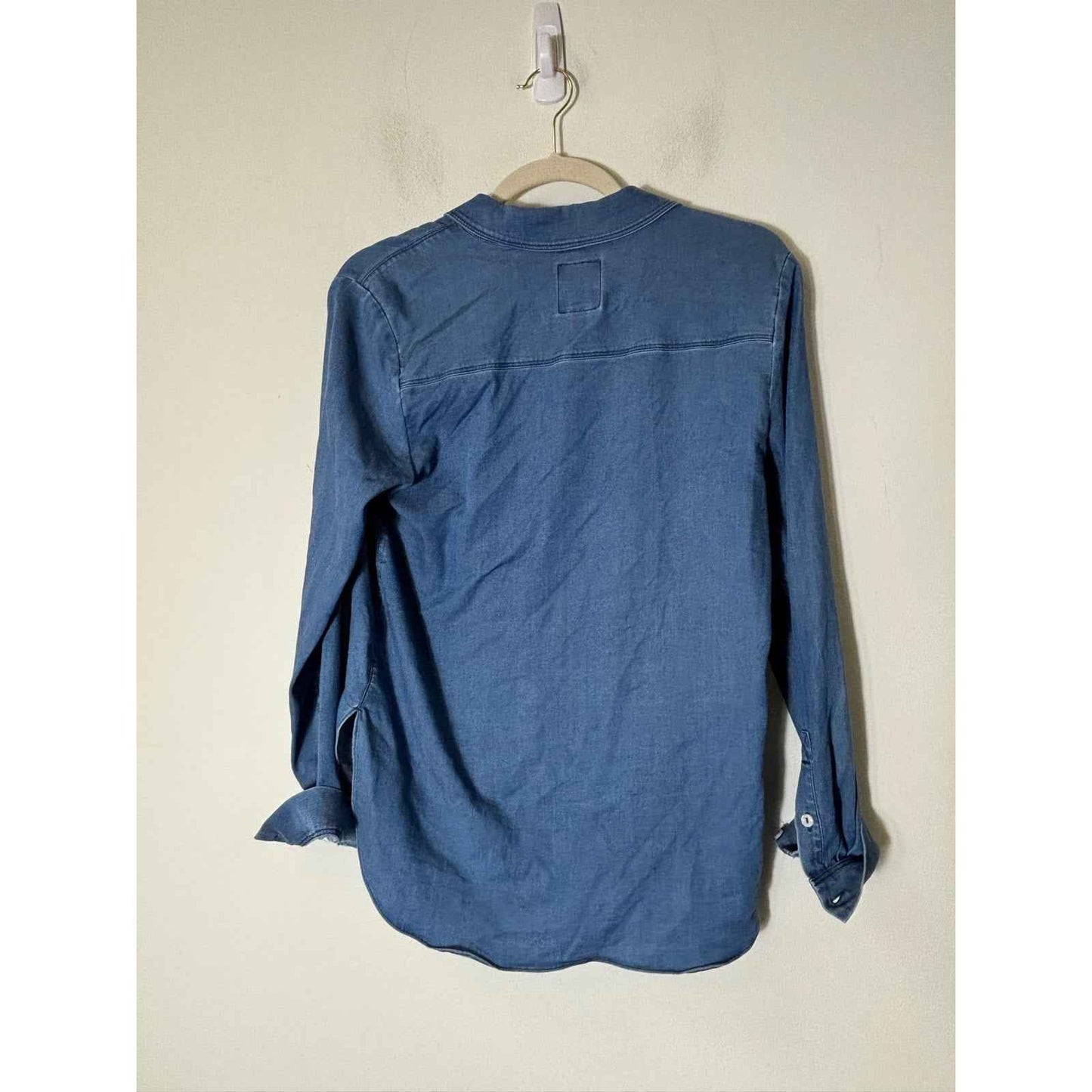 LYSEE Denim Blue Log Sleeve Button Down Shirt Sz XS