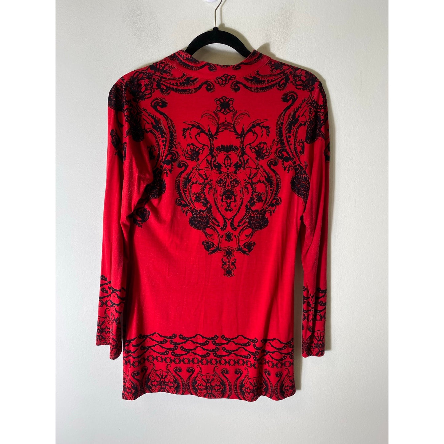 V Cristina Black/Red Tunic style Top Sz M