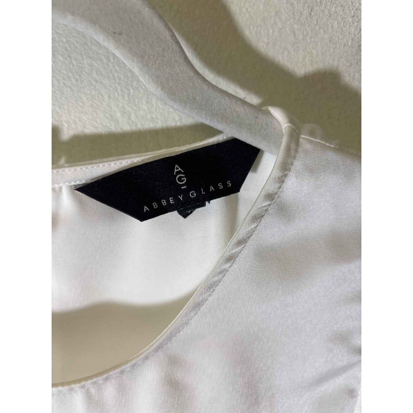 Abby Glass Classic White Sleeveless Tank Sz Xs