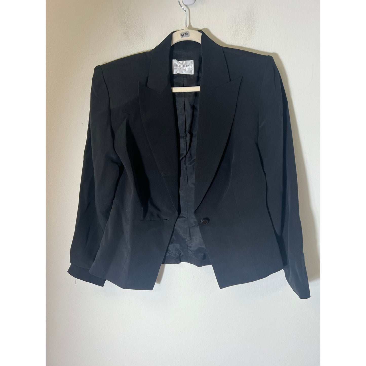Hugo Buscati Black Jacket. Fits like size 2/4