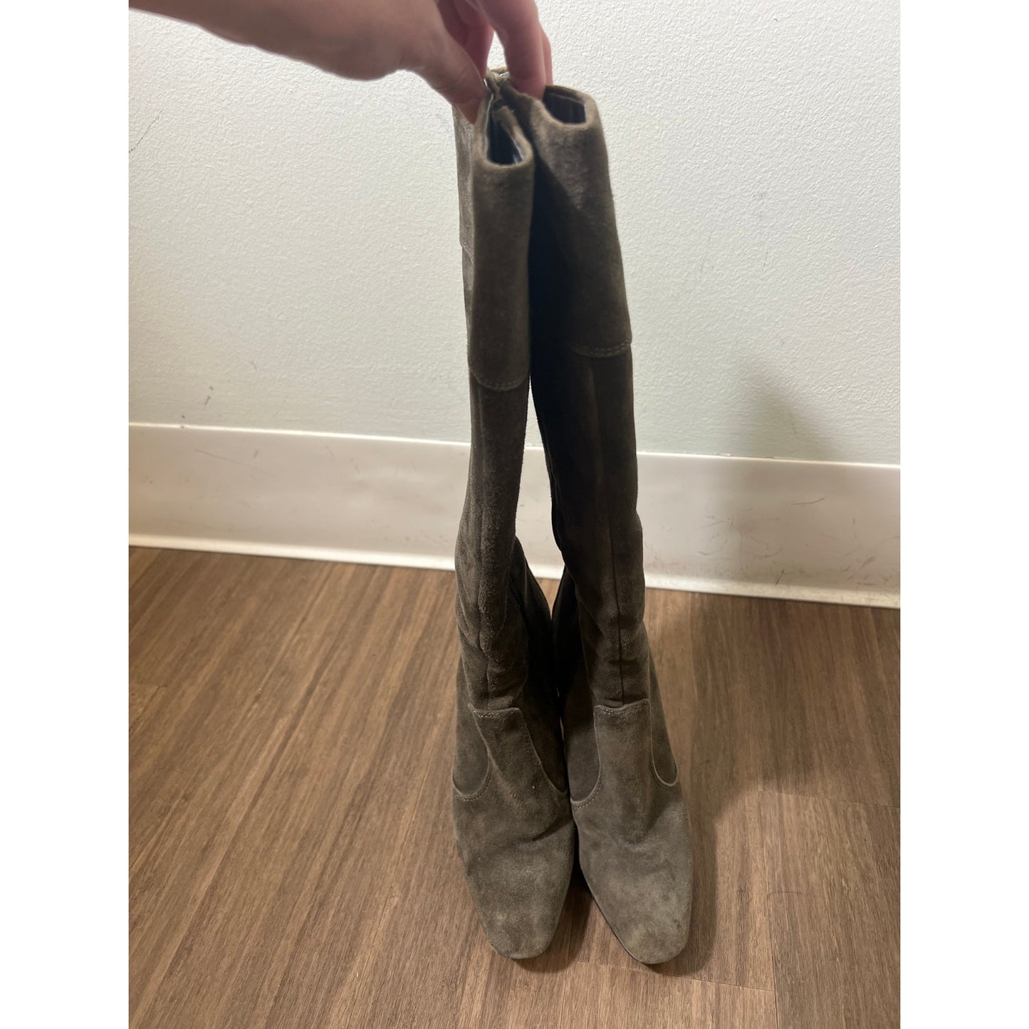 Kristin Davis Knee Chocolate Suede Knee Boot Sz 7M