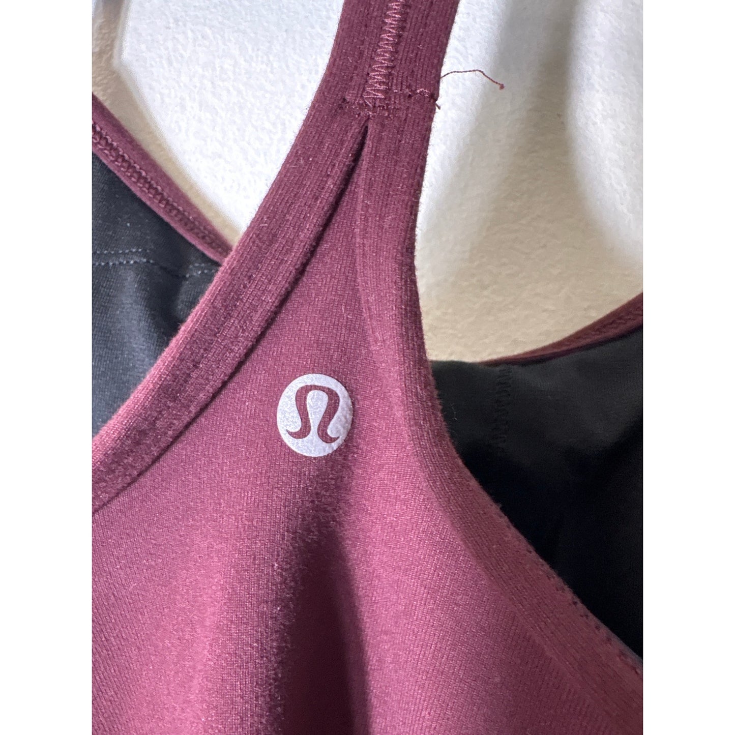Lululemon Maroon Sleeveless Fitted Athletic Tank Sz 8