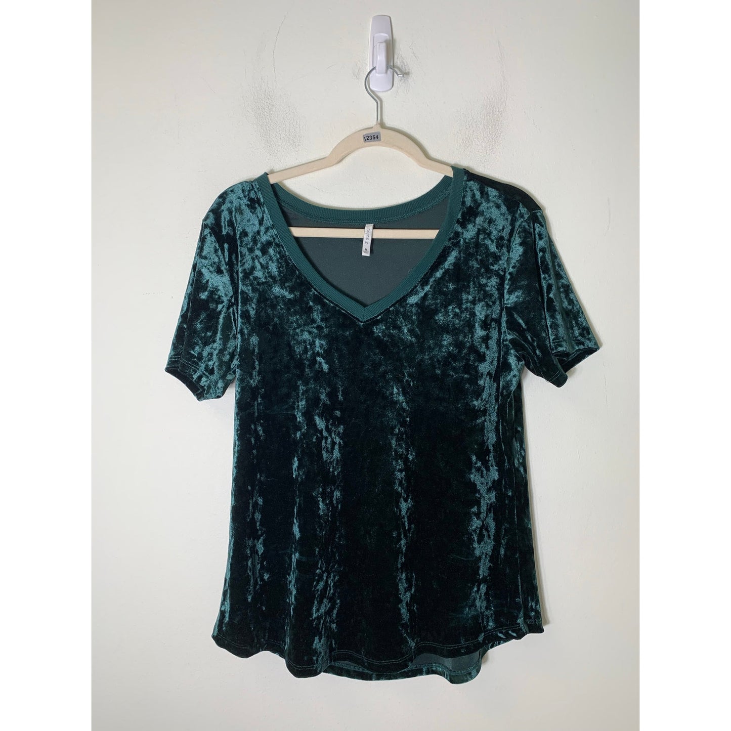 Z Supply Dark Green Velour Short Sleeve V-Neck Shirt Sz M