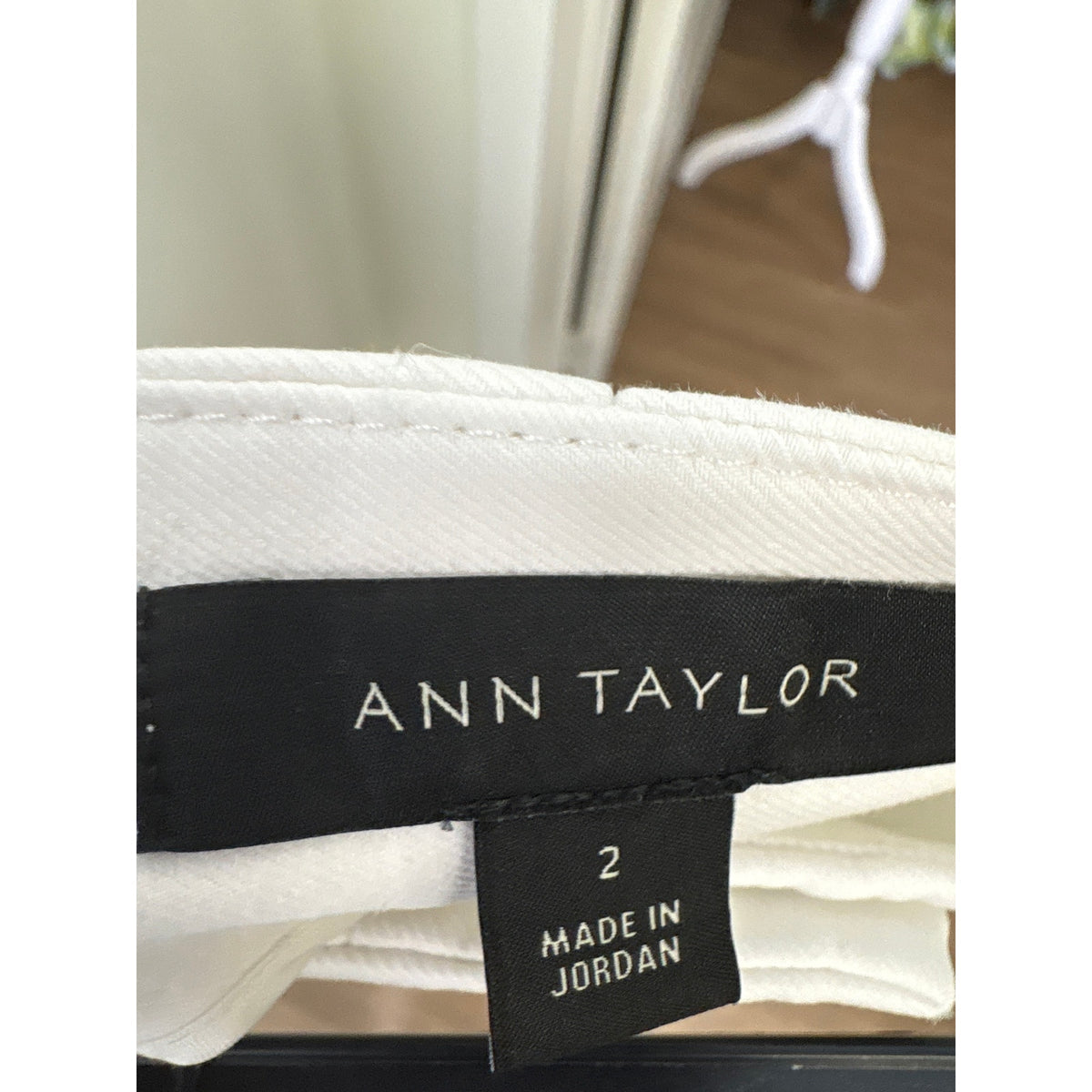 Ann Taylor Cotton White Short Shorts Sz 2