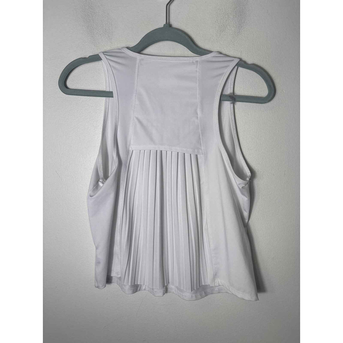 Lucky In Love White Workout Top Sz XS