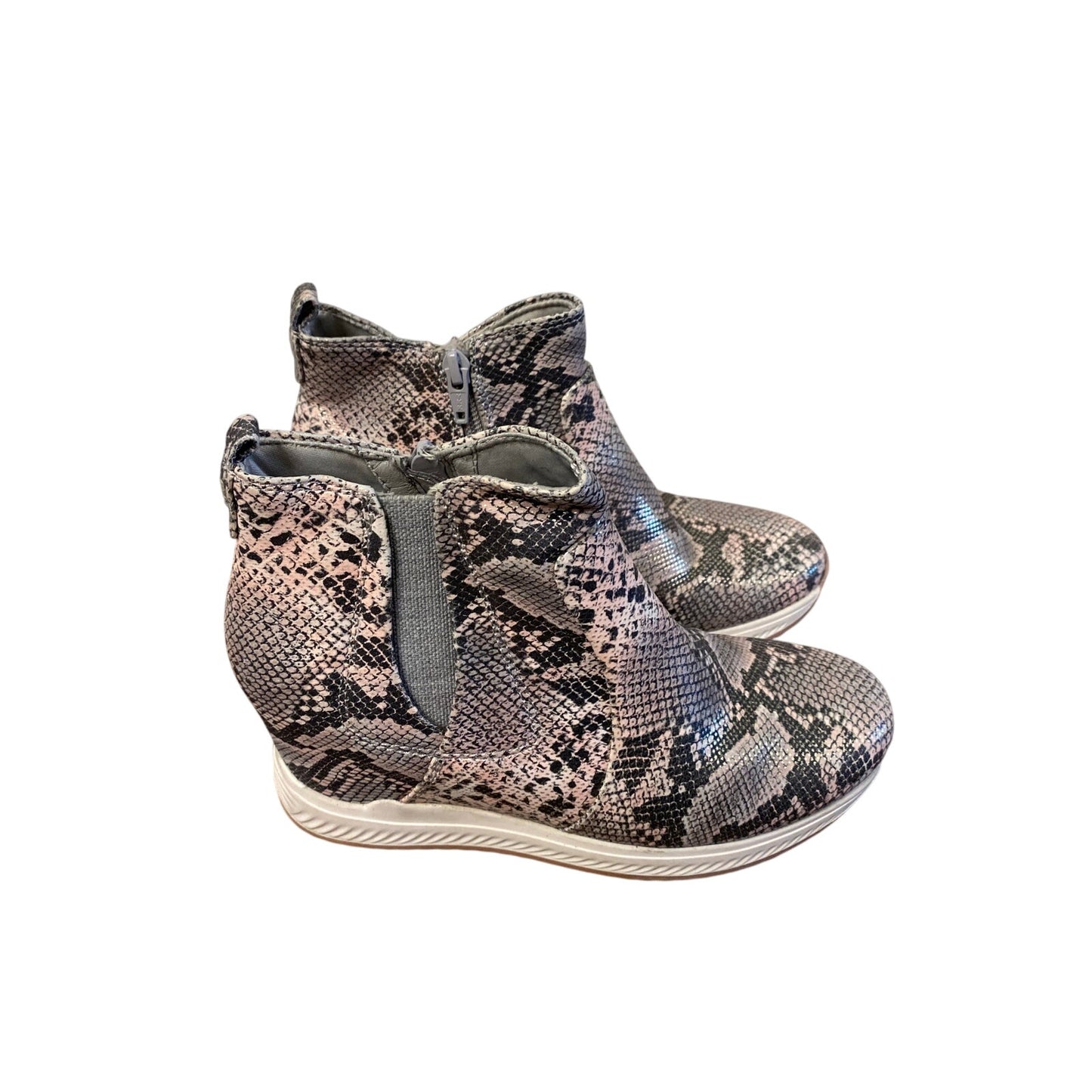 Cleere Closet | New & Used Designer Clothing, Shoes, Bags & Jewelry for All