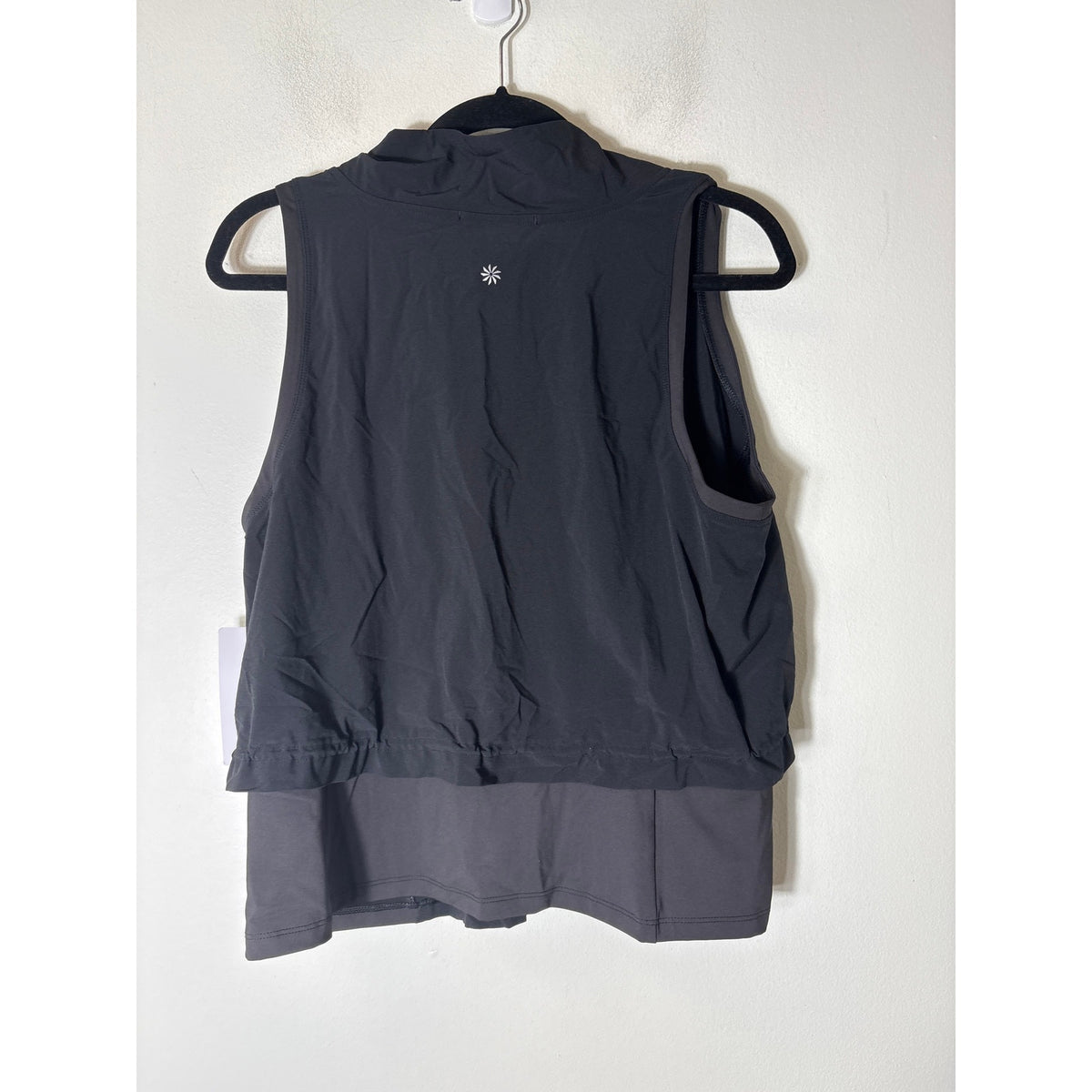 NWT Athleta Black Sleeveless Athletic Top with Side Cut Outs Sz XL