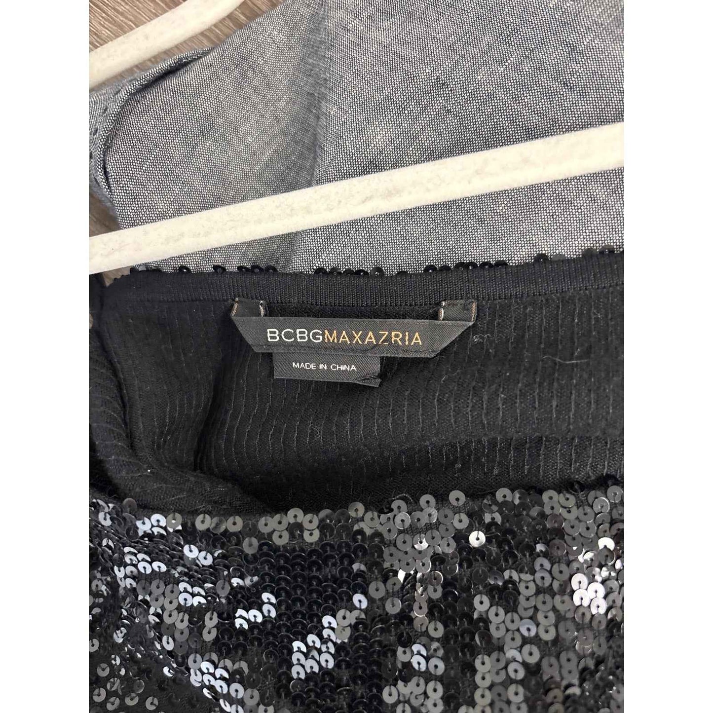 BCBG Black Sleeveless Sequin Knit Tank Sz 4