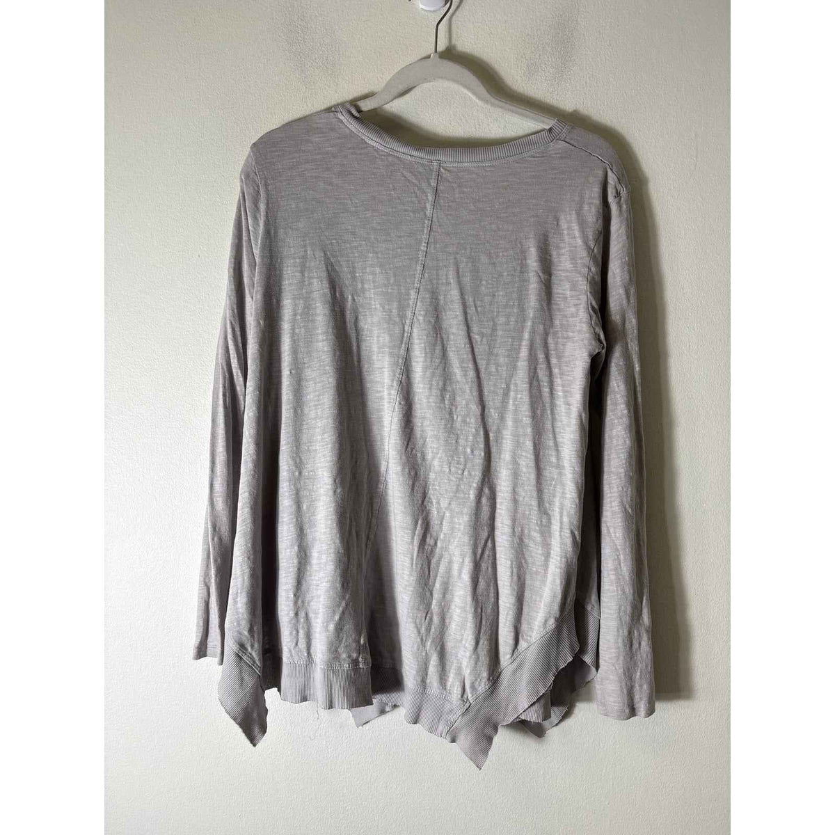 Bobbi Light Gray Long Sleeve Swing Top Sz M