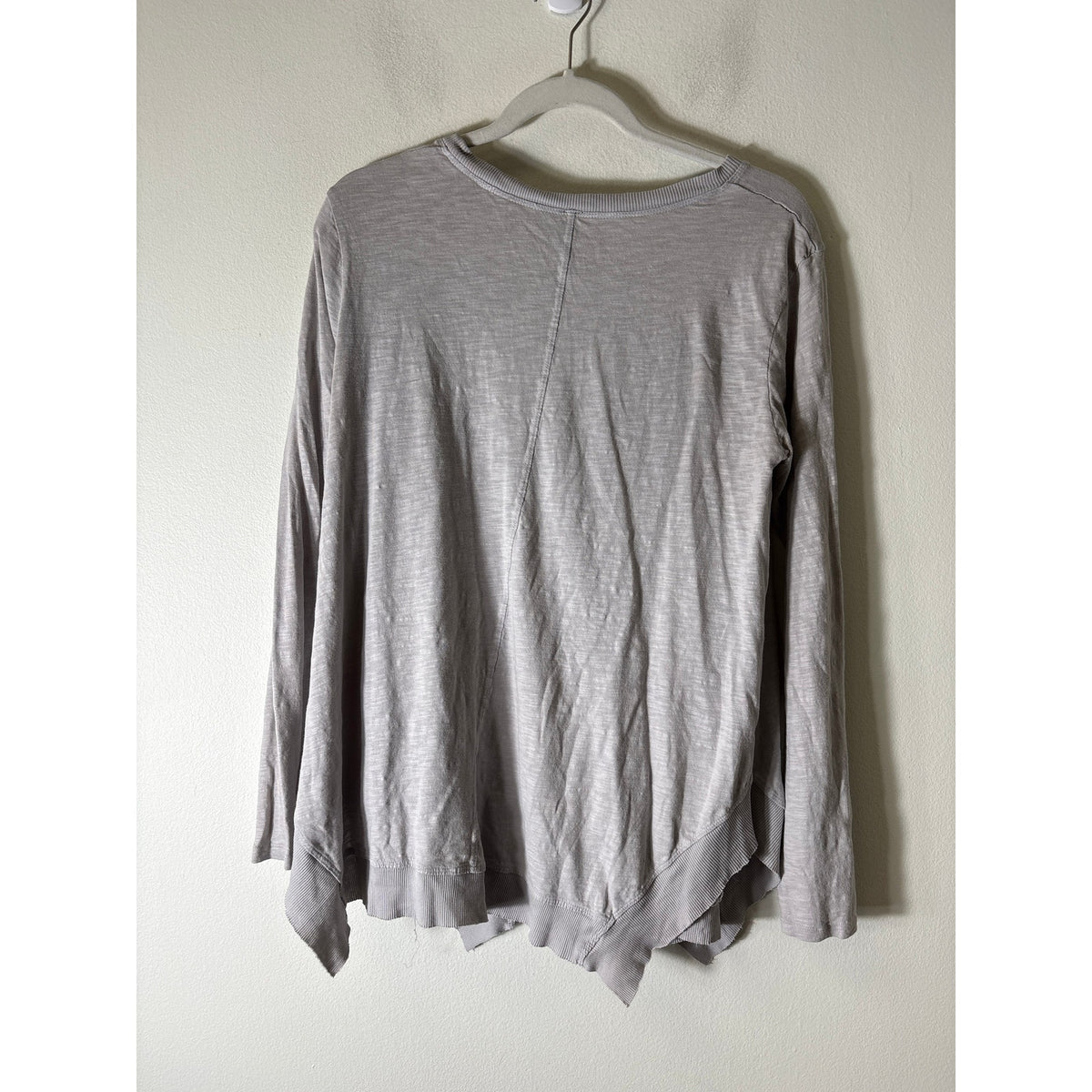 Bobbi Light Gray Long Sleeve Swing Top Sz M