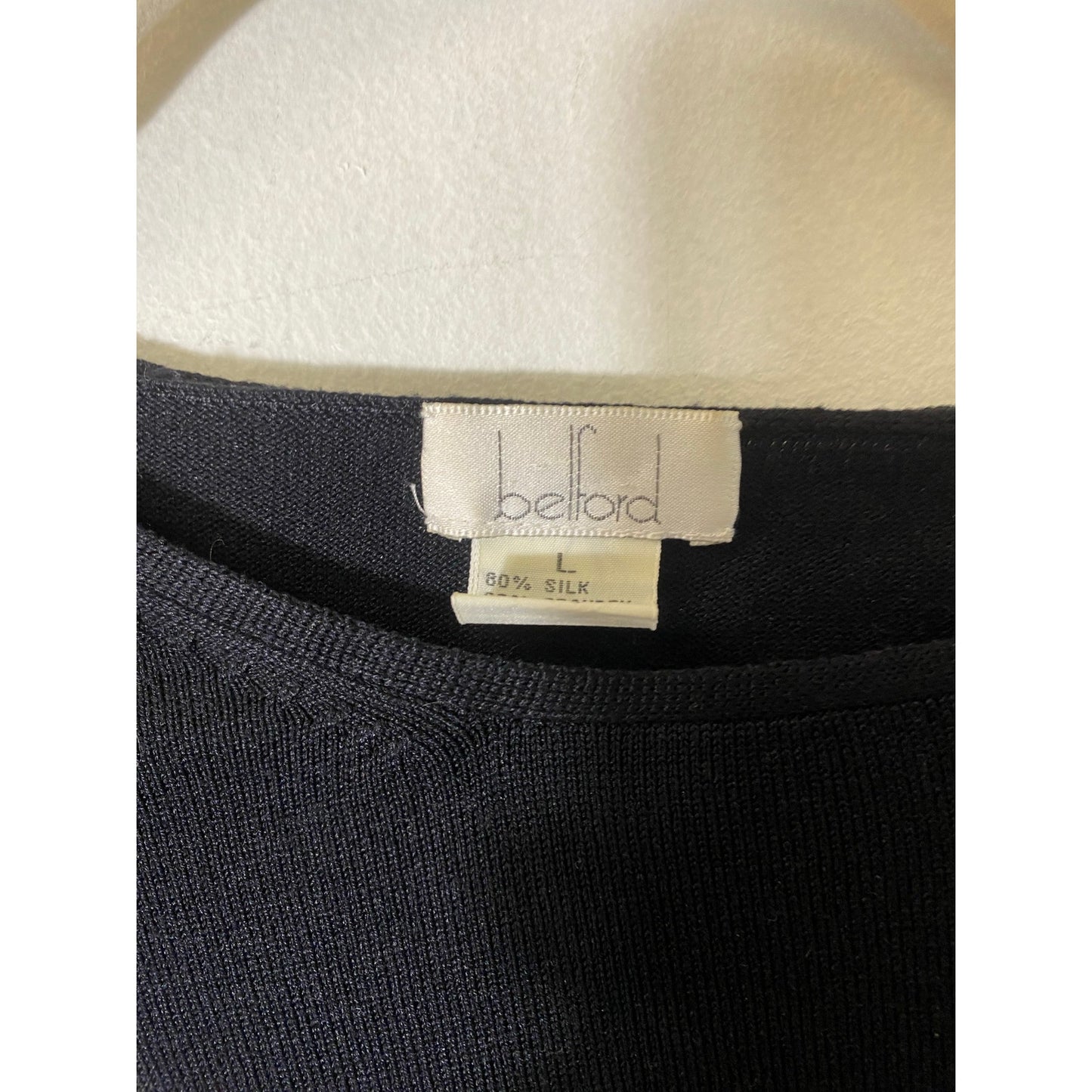 Belford Light Weight Sweater in Black Sz Large