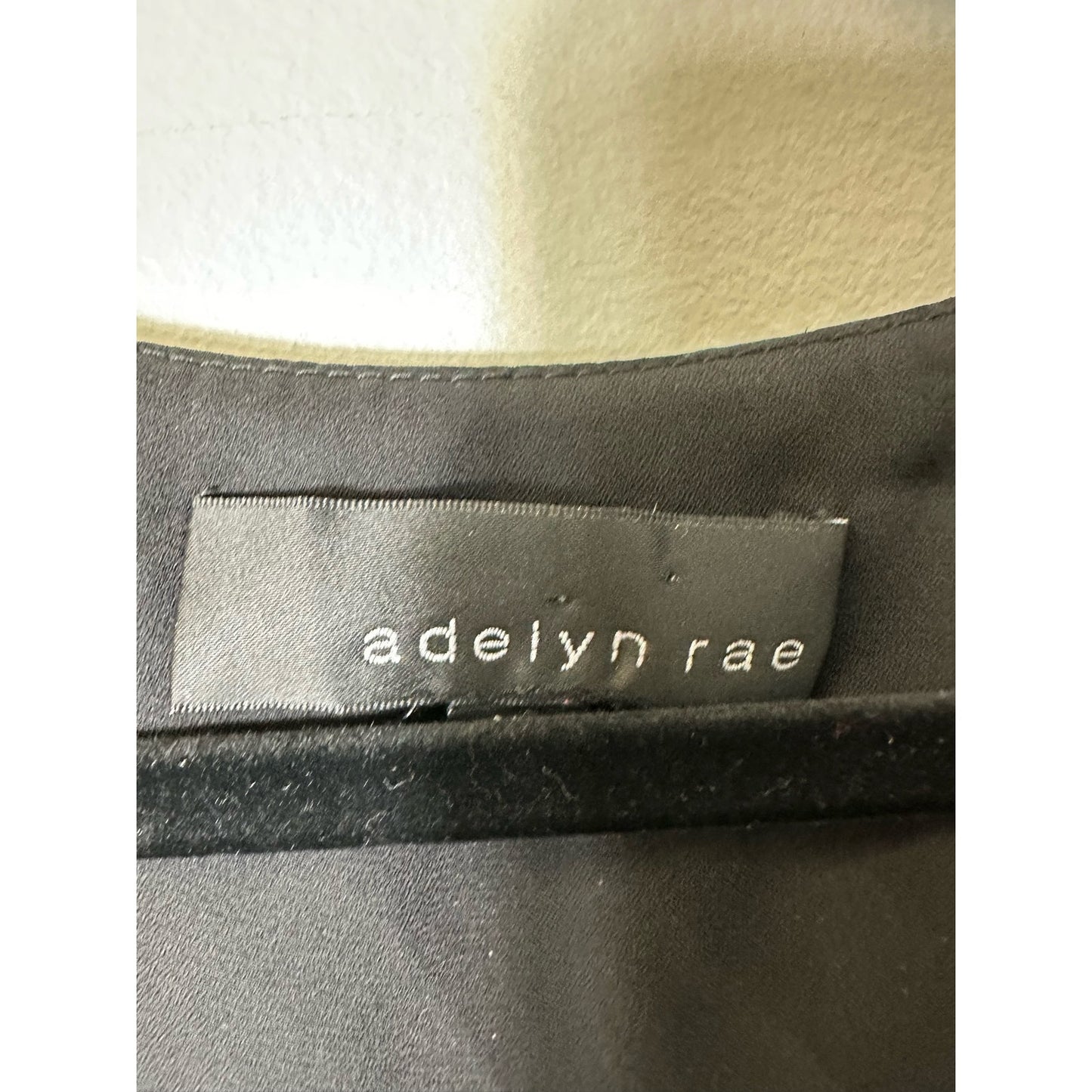 Adelyn Rae Green Leaf Pattern Satin Belted Romper Sz XS