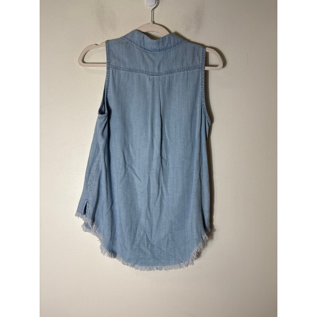 Elan Chambray Sleeveless Button Up Shirt Sz S